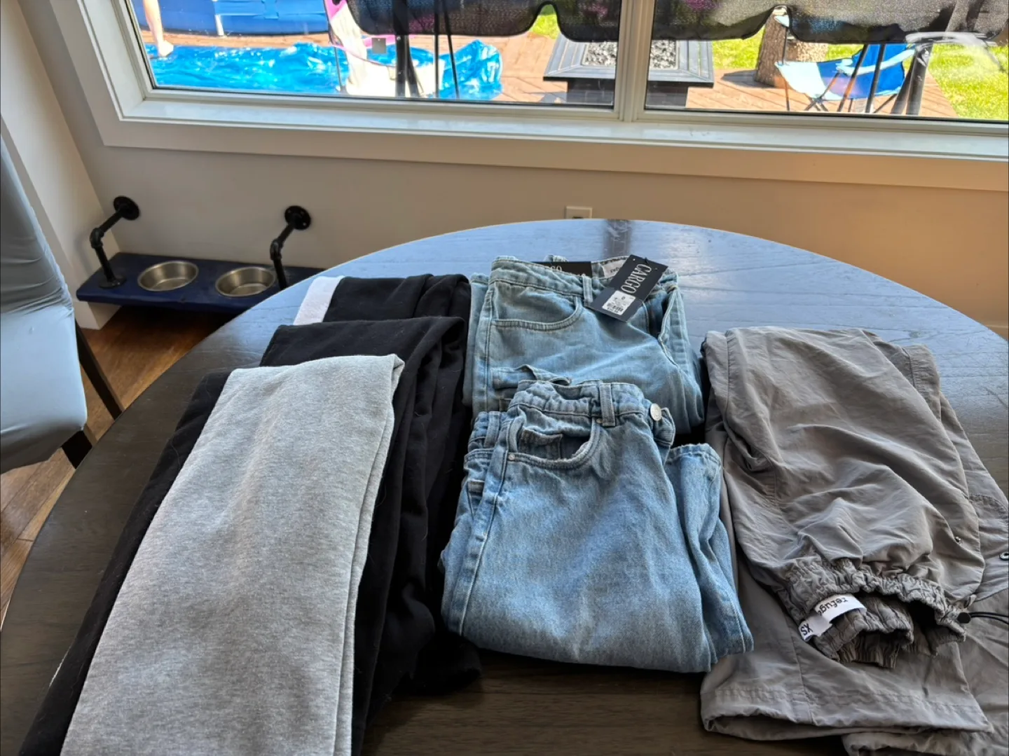 Assorted Women's XS Clothing 30 pieces image indicator(2)