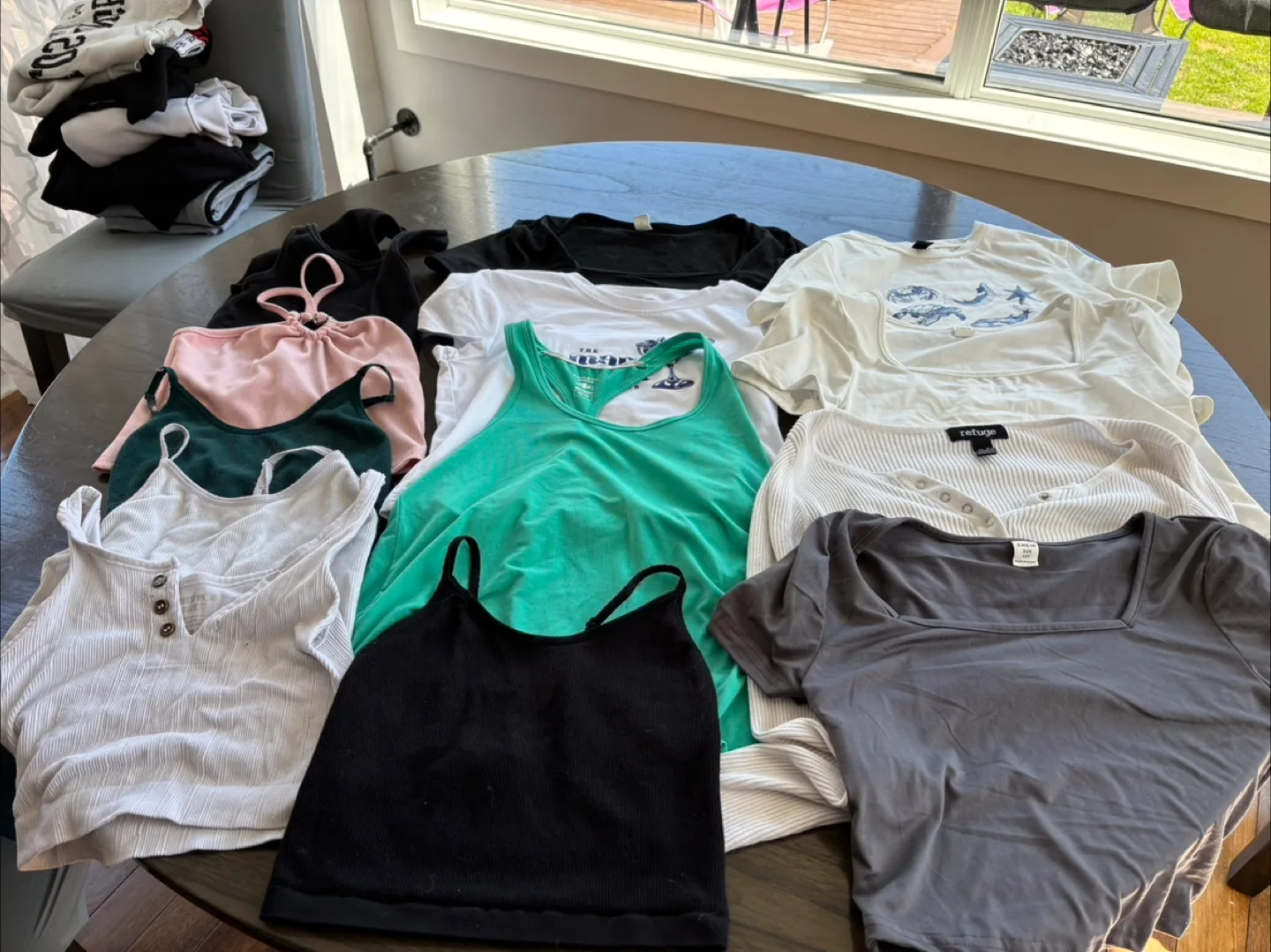 Assorted Women's XS Clothing 30 pieces image indicator(5)