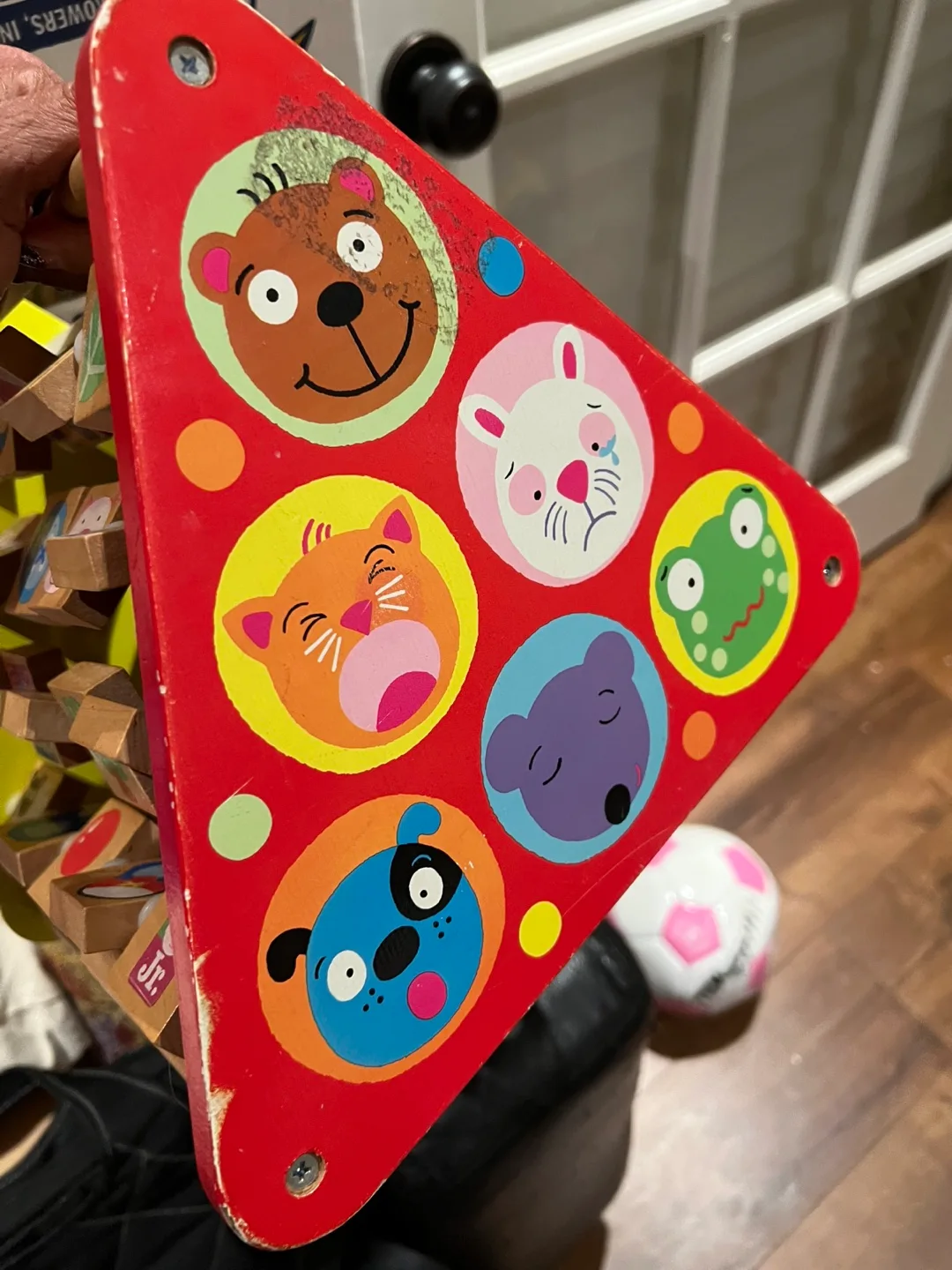 Wooden Activity Cube with Animal Faces image indicator(4)