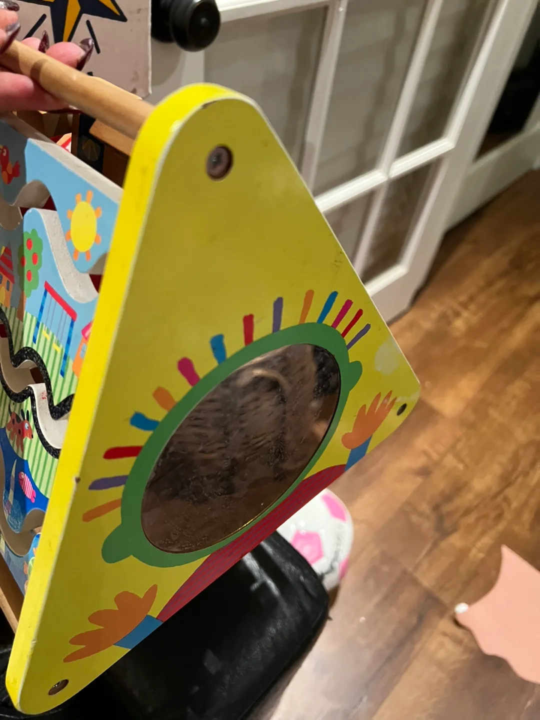 Wooden Activity Cube with Animal Faces image indicator(3)