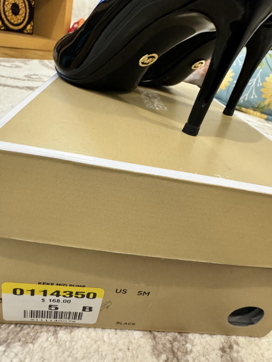 Michael Michael Kors Keke Mid Pump - Size 5M - photo 2