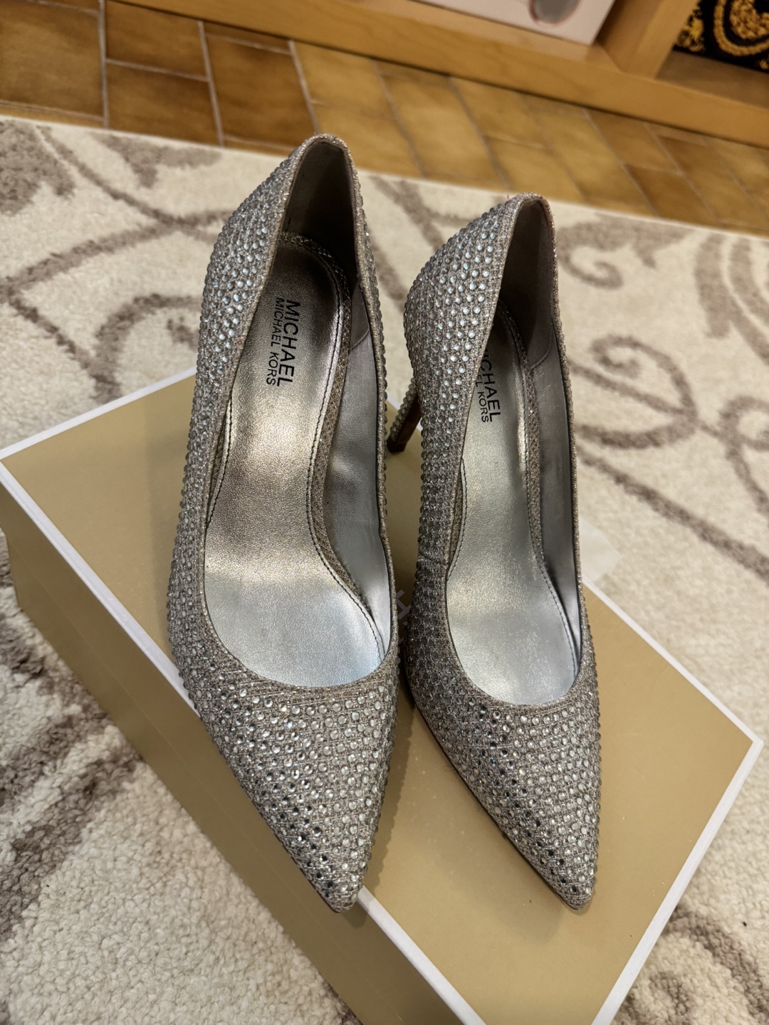 Micheal kors pencil heel - photo 2
