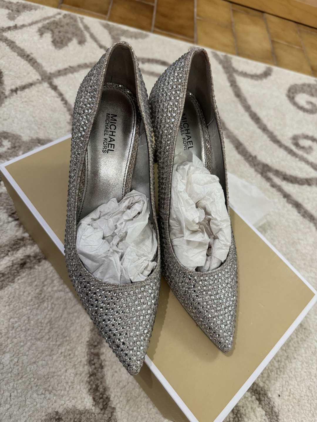 Micheal kors pencil heel
