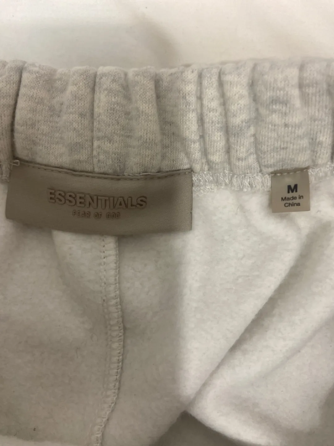 Essentials Fear of God Sweatpants - Size M image indicator(4)