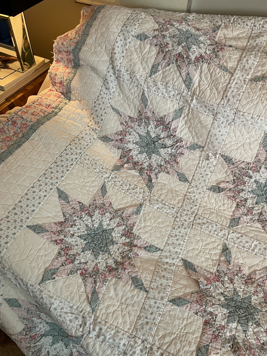 Very Vintage Floral Star Quilt