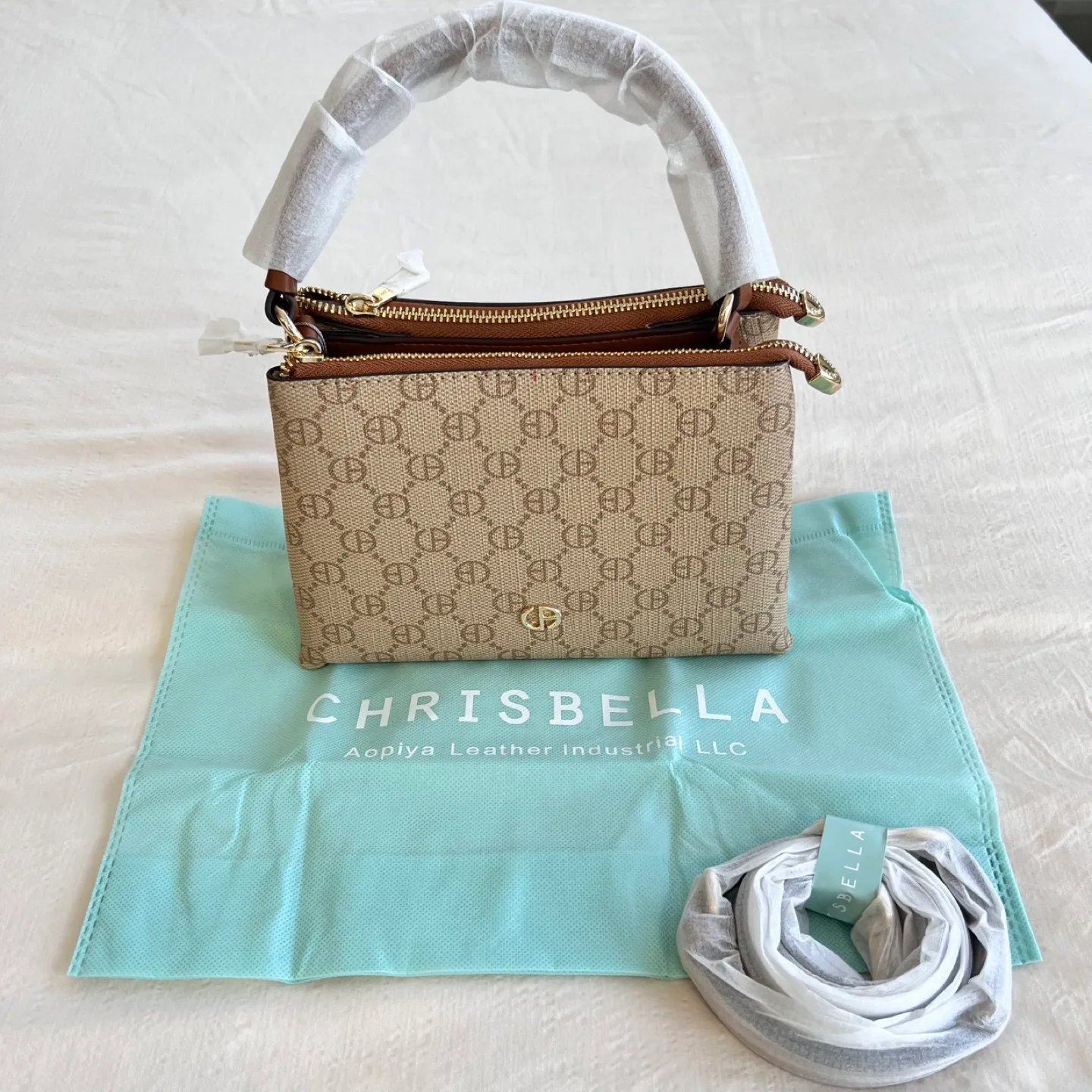 《Brand New》Aopiya Leather Handbag thumbnail