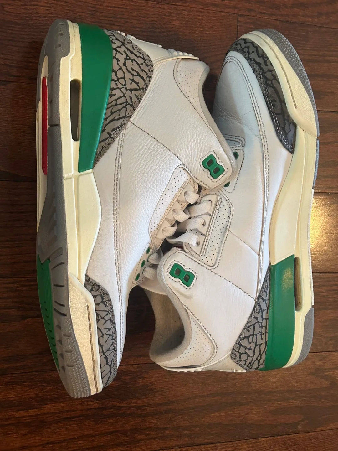Nike Air Jordan 3 Retro Lucky Green Size 9 image indicator(5)