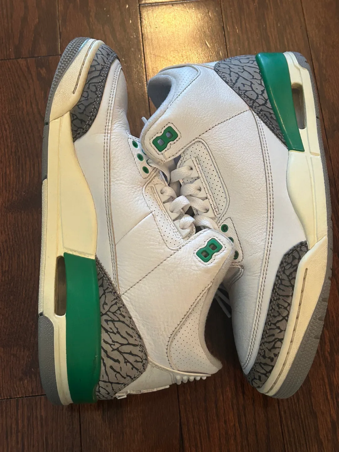 Nike Air Jordan 3 Retro Lucky Green Size 9 image indicator(4)