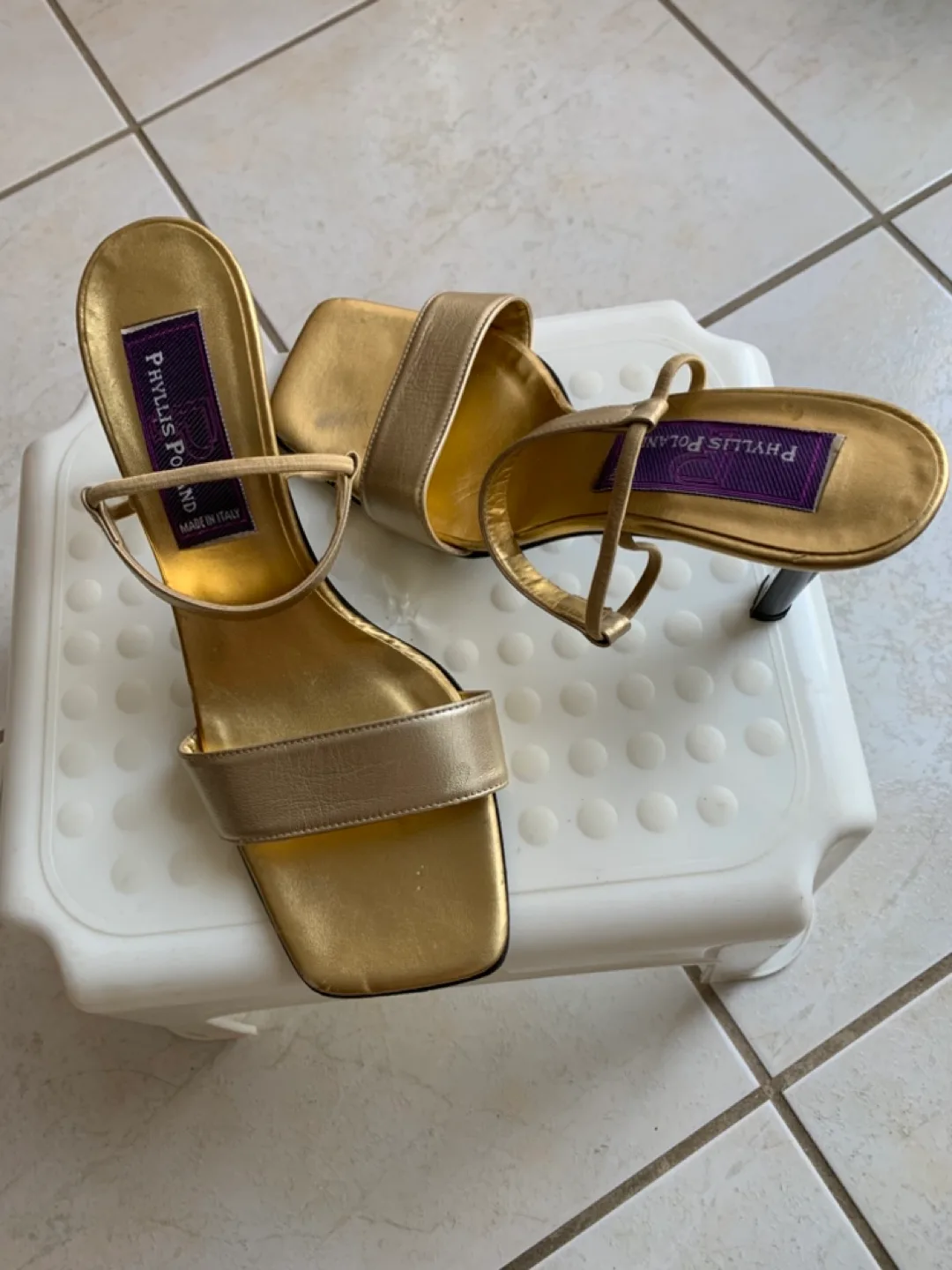 Phyllis Poland (Made in Italy) Gold Heels - Size 7 thumbnail