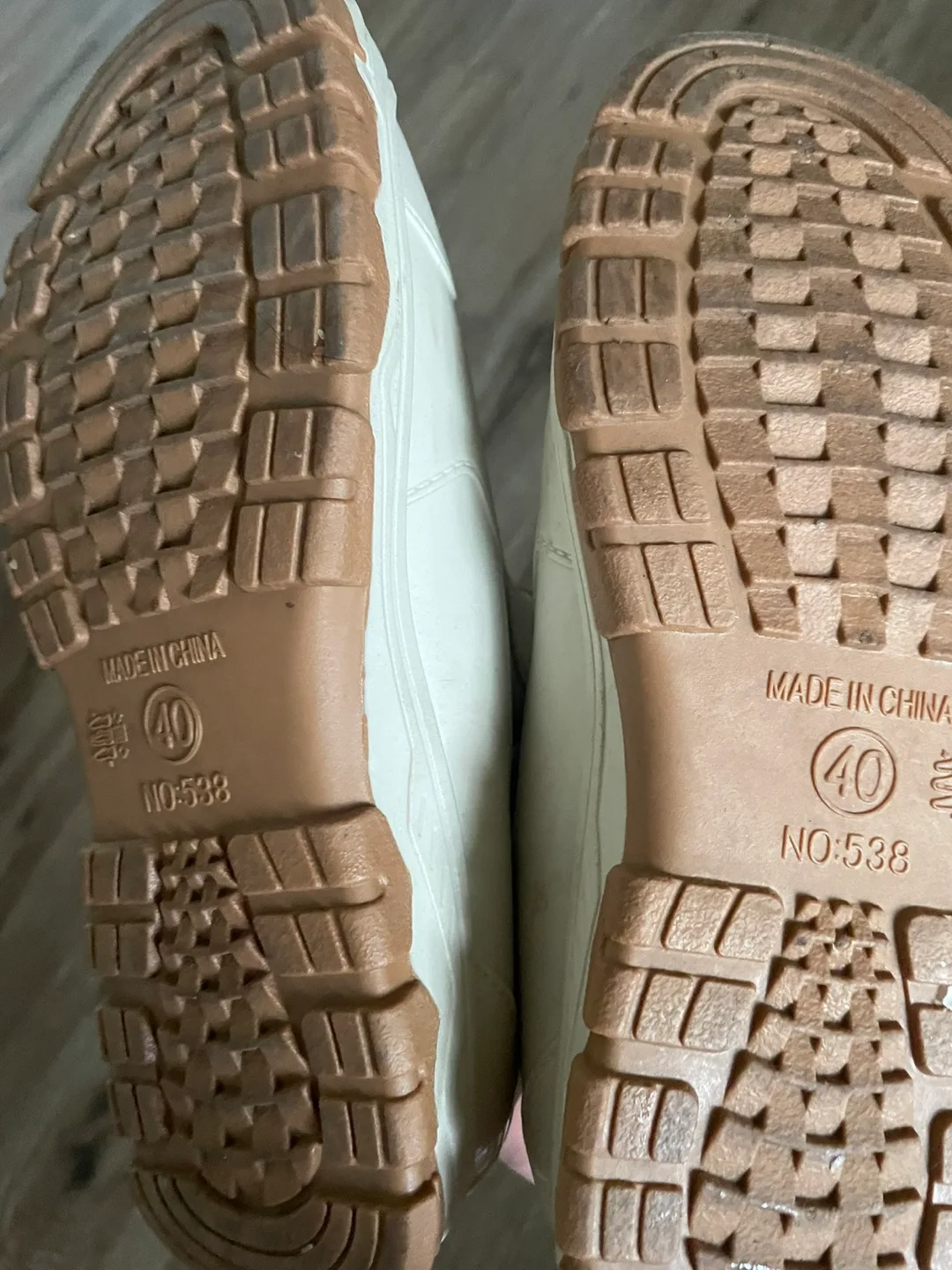 Alsgiker White Rubber Boots - Size 40 image indicator(4)