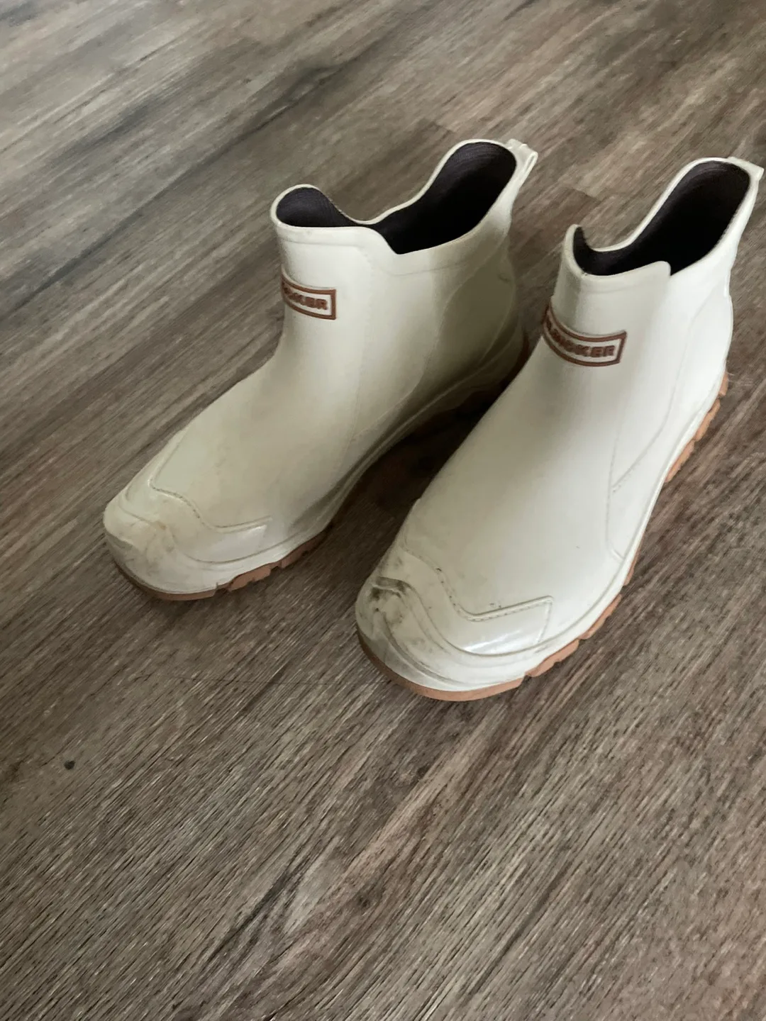 Alsgiker White Rubber Boots - Size 40 image indicator(2)