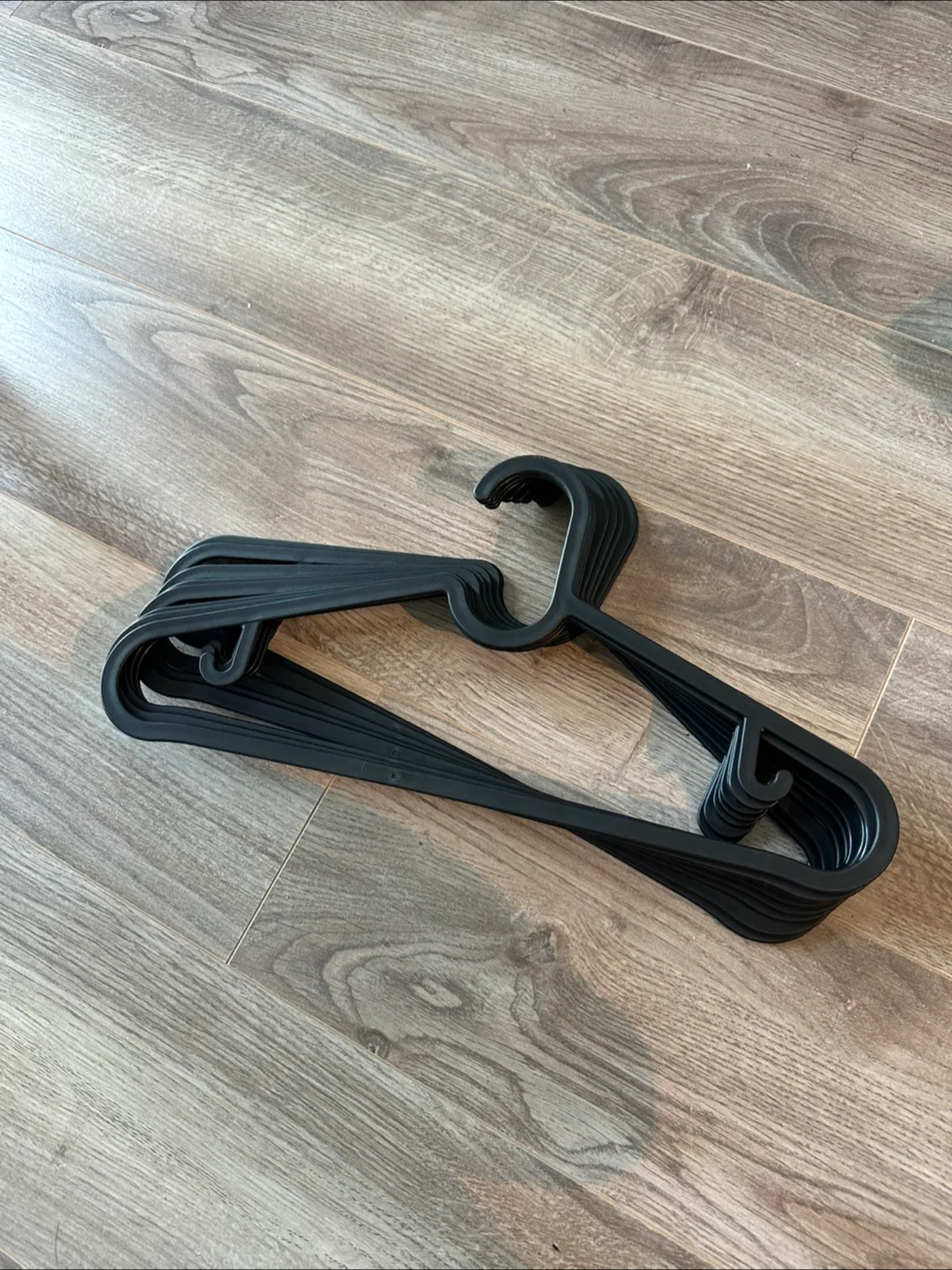 Black Plastic Clothes 10 Hangers thumbnail