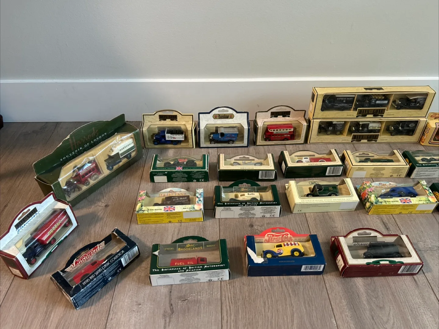 Days Gone Diecast Car Collection image indicator(4)