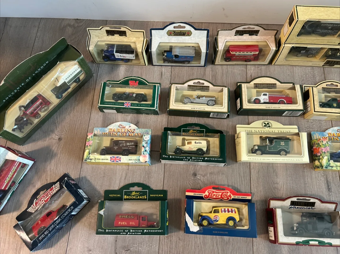 Days Gone Diecast Car Collection image indicator(8)