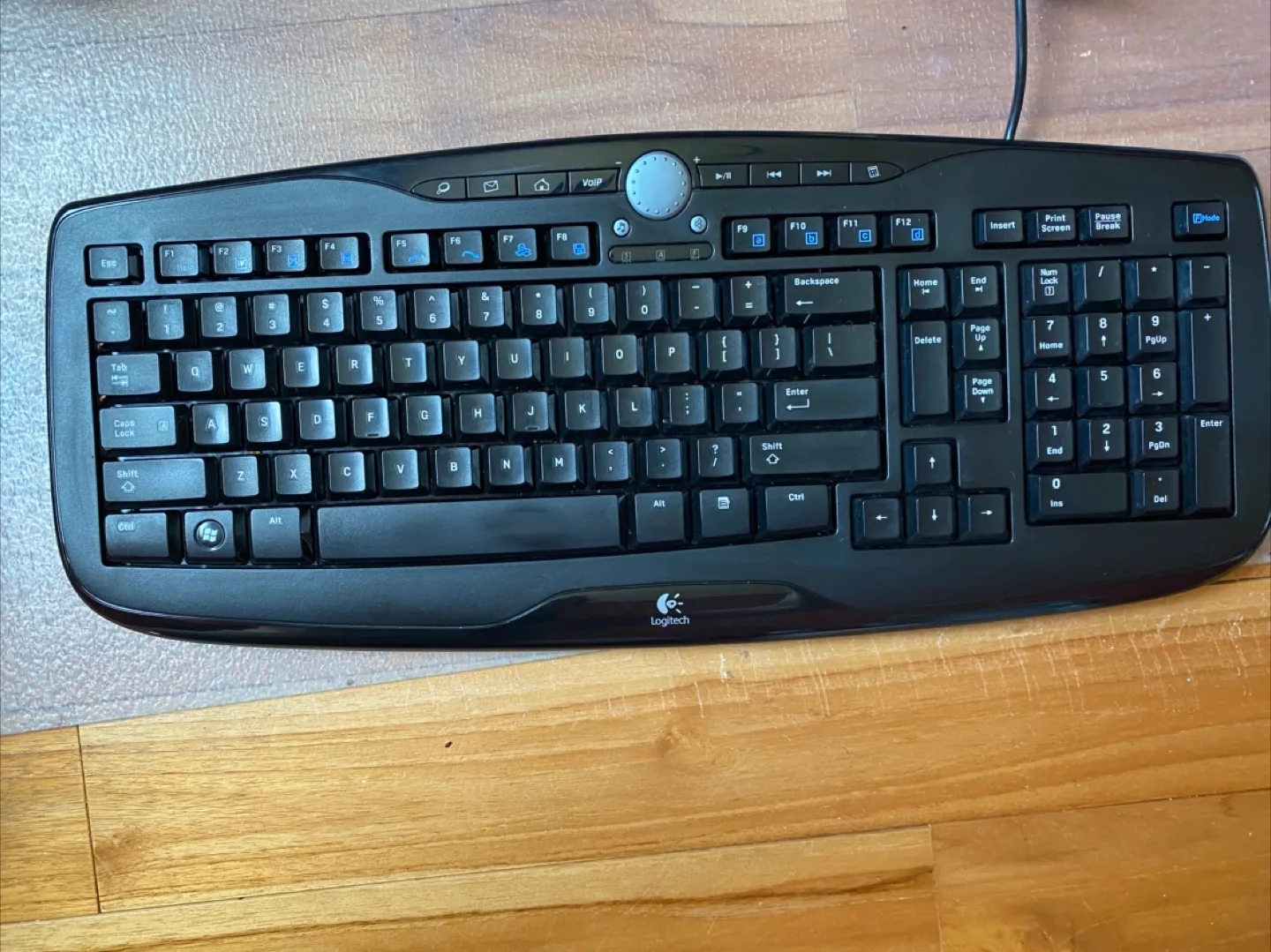 Logitech Corded Keyboard thumbnail