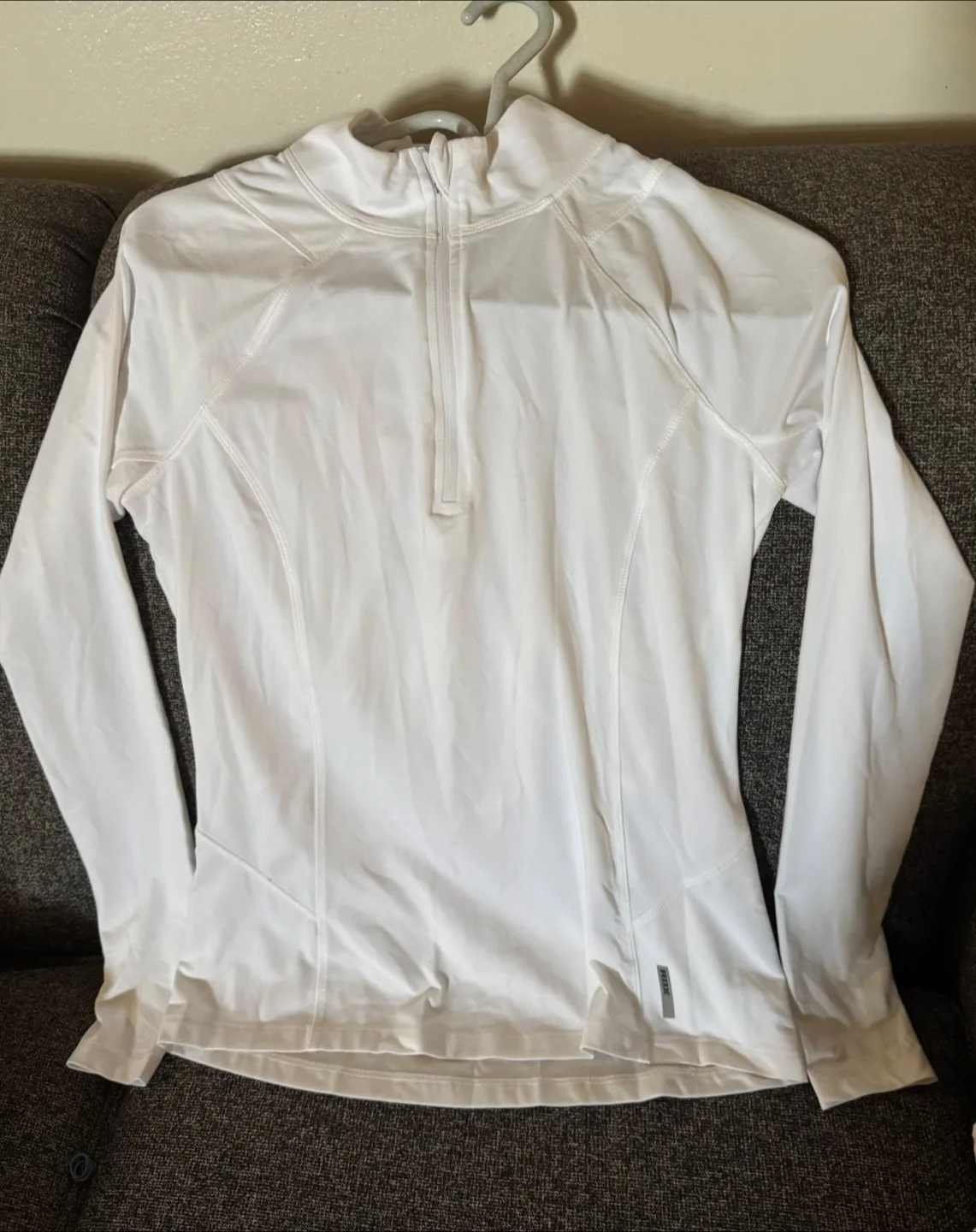 🇨🇦🍁RBX Active White Pullover - Size Small thumbnail