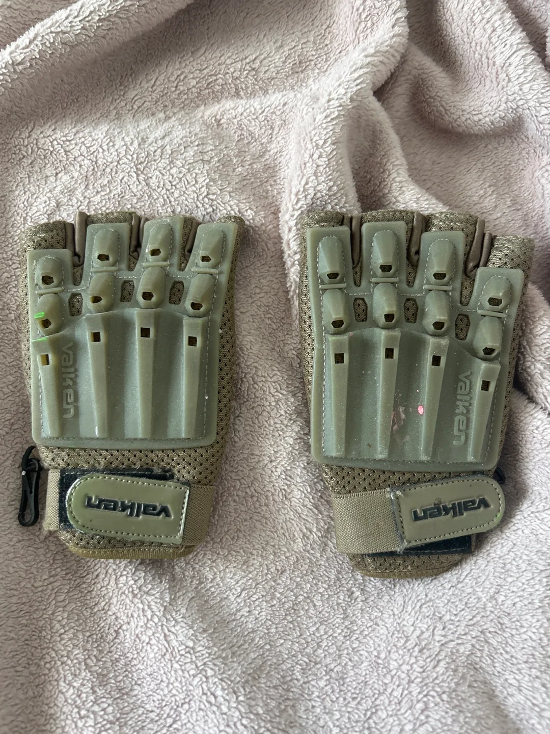 Valken Fingerless Paintball Gloves thumbnail