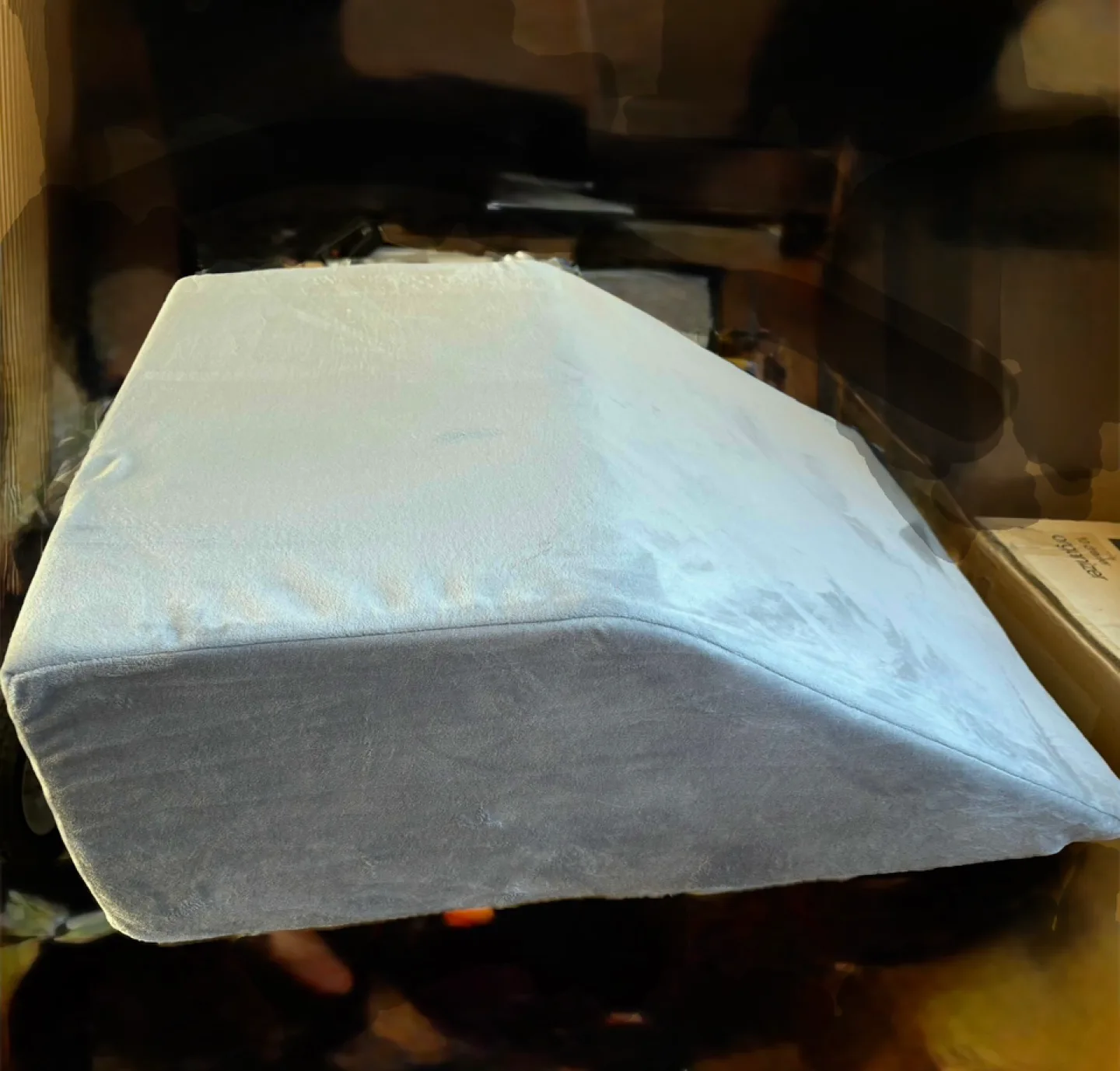 AllSett Health Leg Elevation Pillow - Grey image indicator(2)