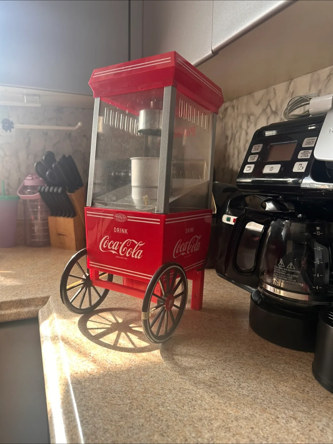 Coca-Cola Branded Popcorn Machine image indicator(2)
