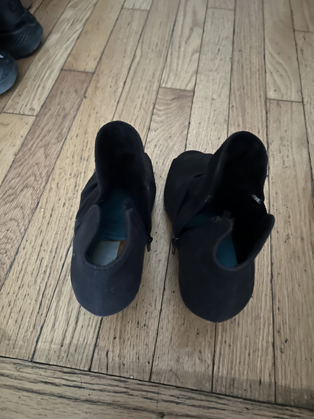 Black Ankle Boots - photo 2