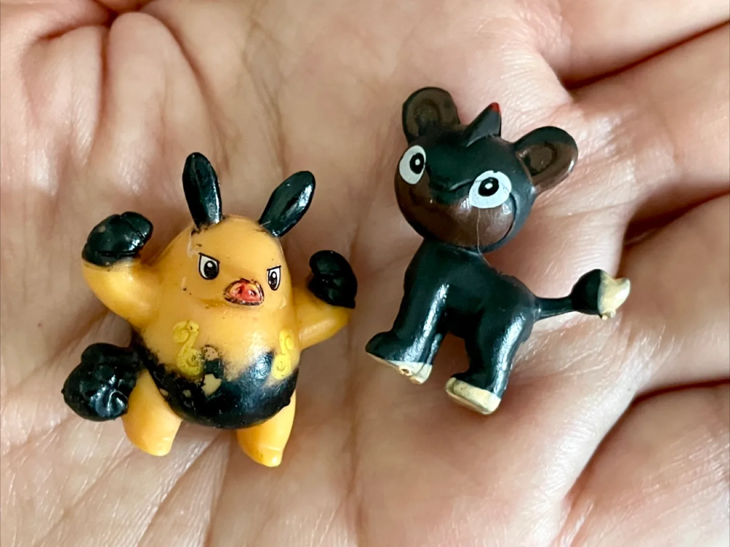 Vintage Pokemon 1” PIGNITE and LITLEO Action Figures image indicator(3)