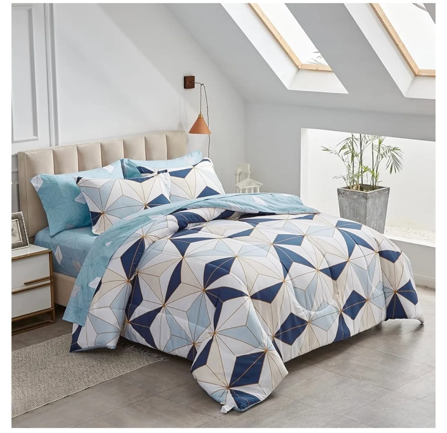 Geometric Triangle Style Comforter Set thumbnail