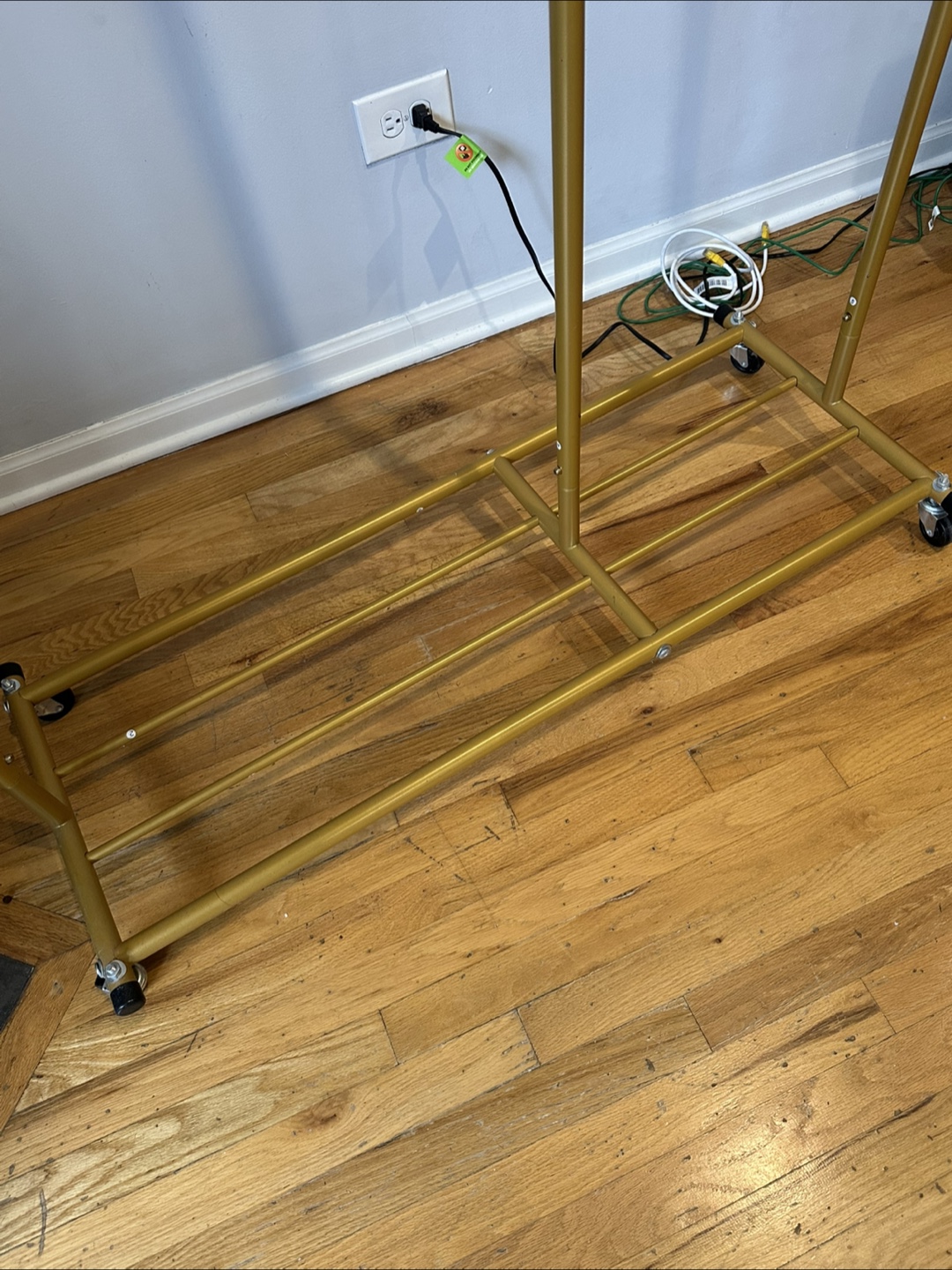 Gold Extendable Rolling Clothes Rack - photo 2