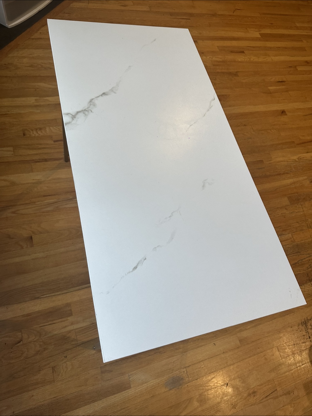 White & Gold Desk - 40 x 19.7 inches - photo 2