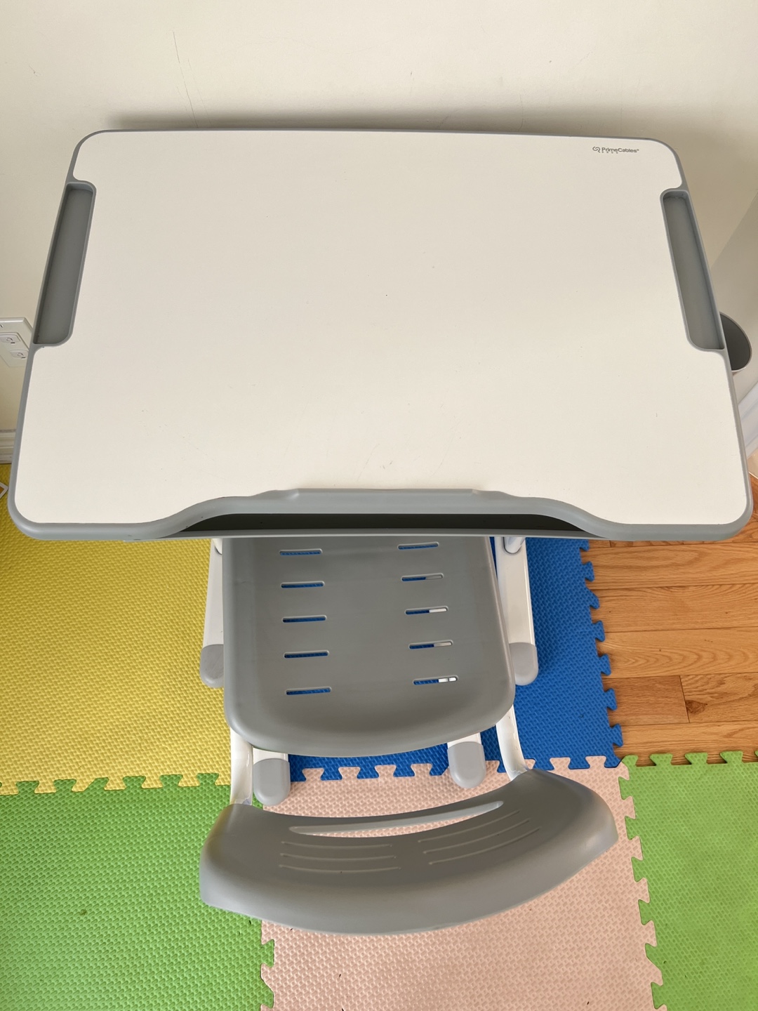 Pappy+Lucie Kids Adjustable Desk and Chair Set - photo 2