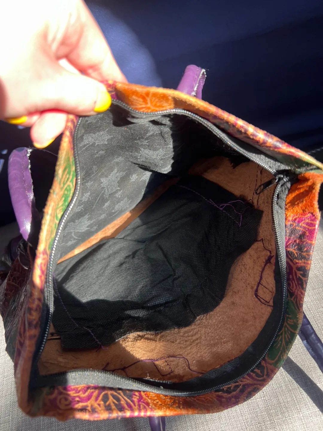 Elephant Print Leather Tote Bag image indicator(3)