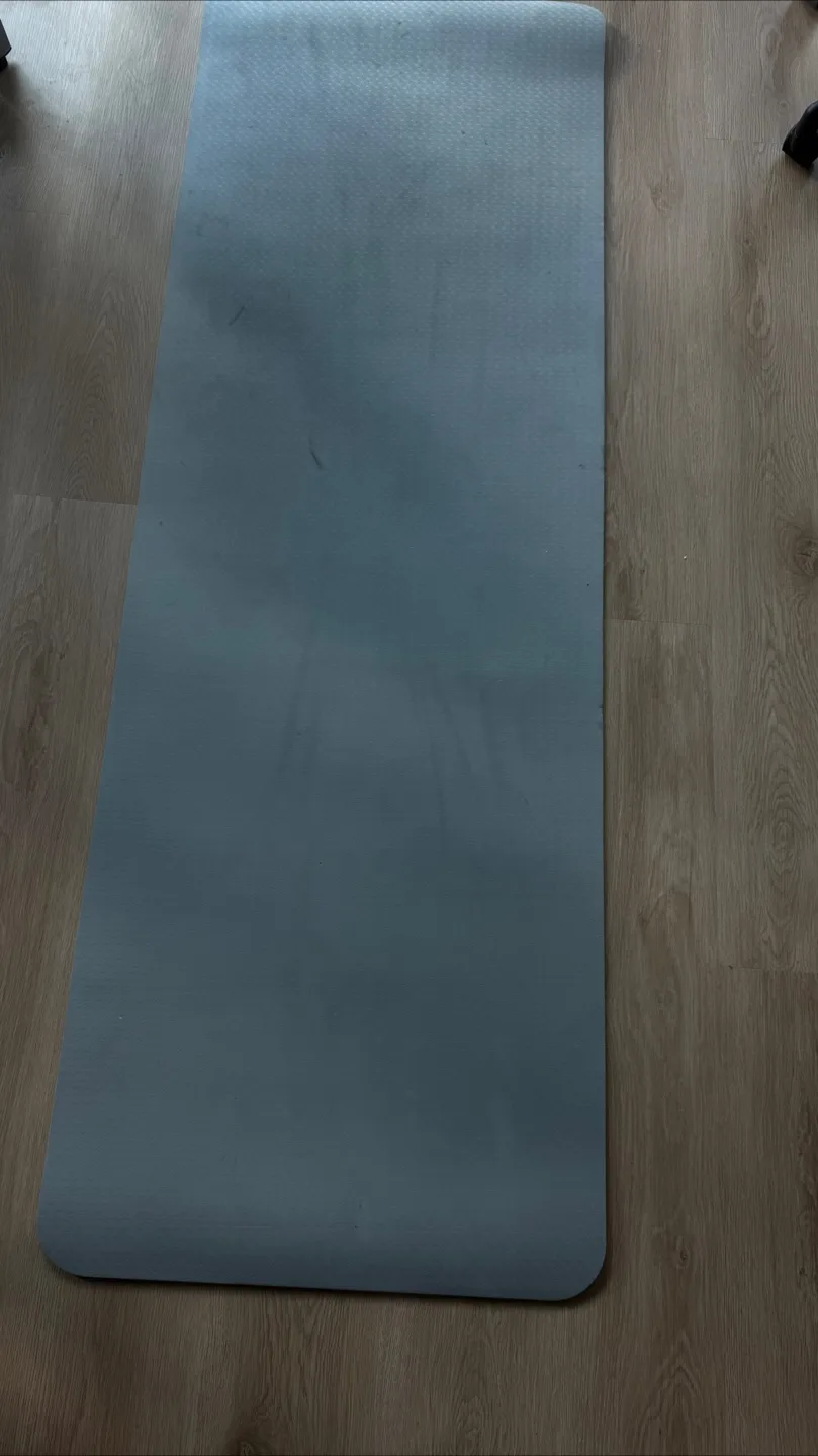 Yoga Mat - Grey Bought A Month Ago thumbnail