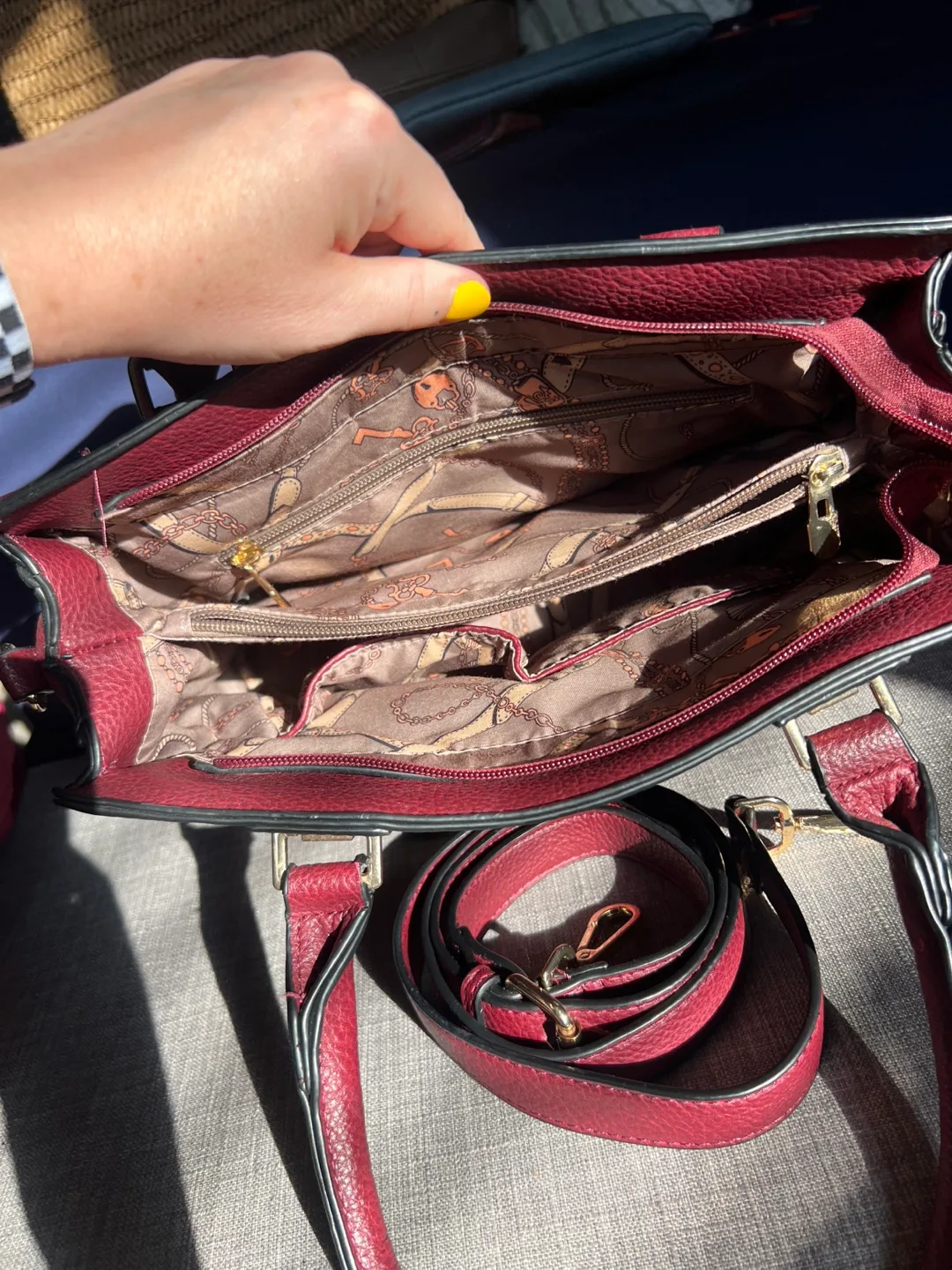 Burgundy Satchel Handbag with Strap image indicator(3)