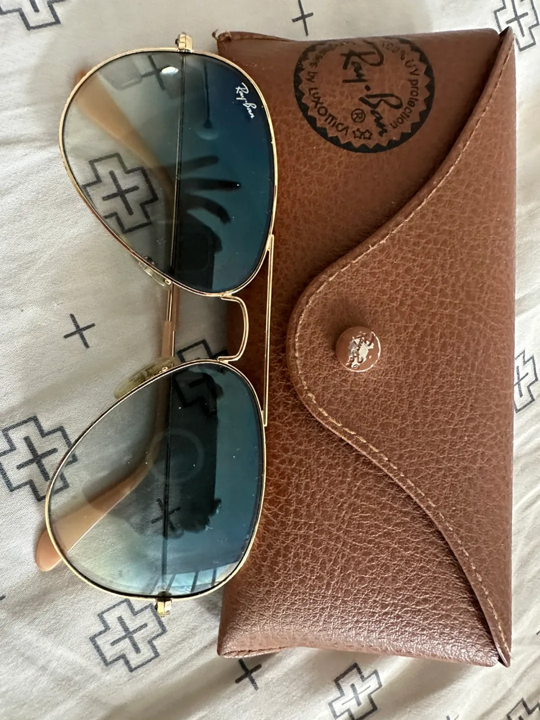 Ray-Ban Aviator Sunglasses with Case thumbnail