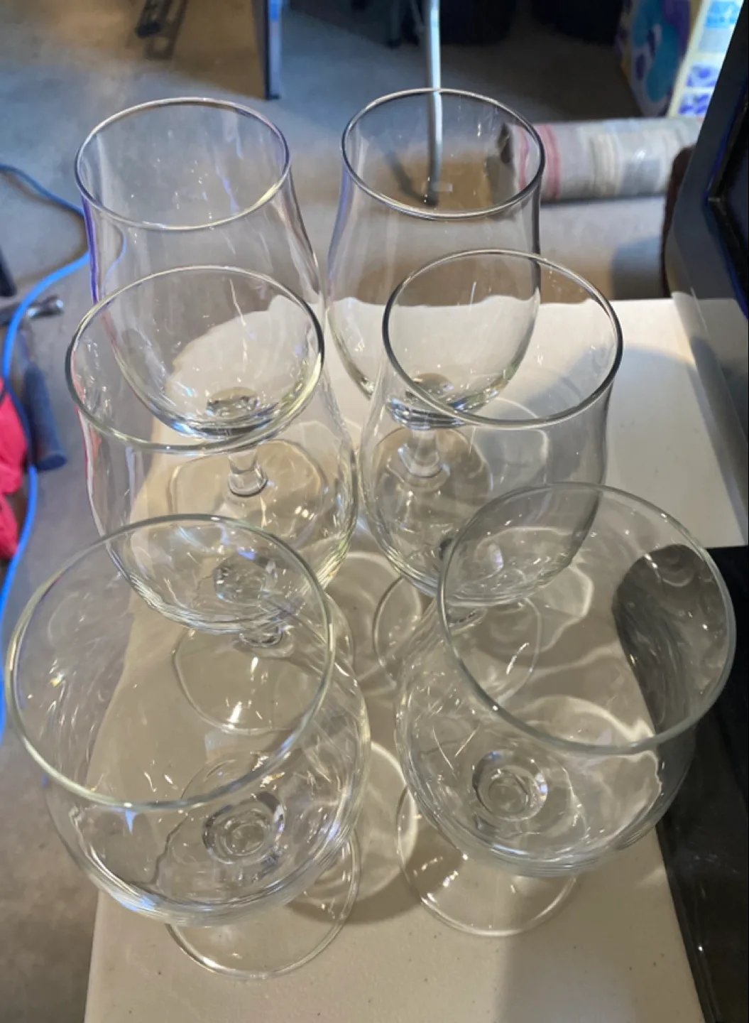 Set of 6 Wine Glasses thumbnail