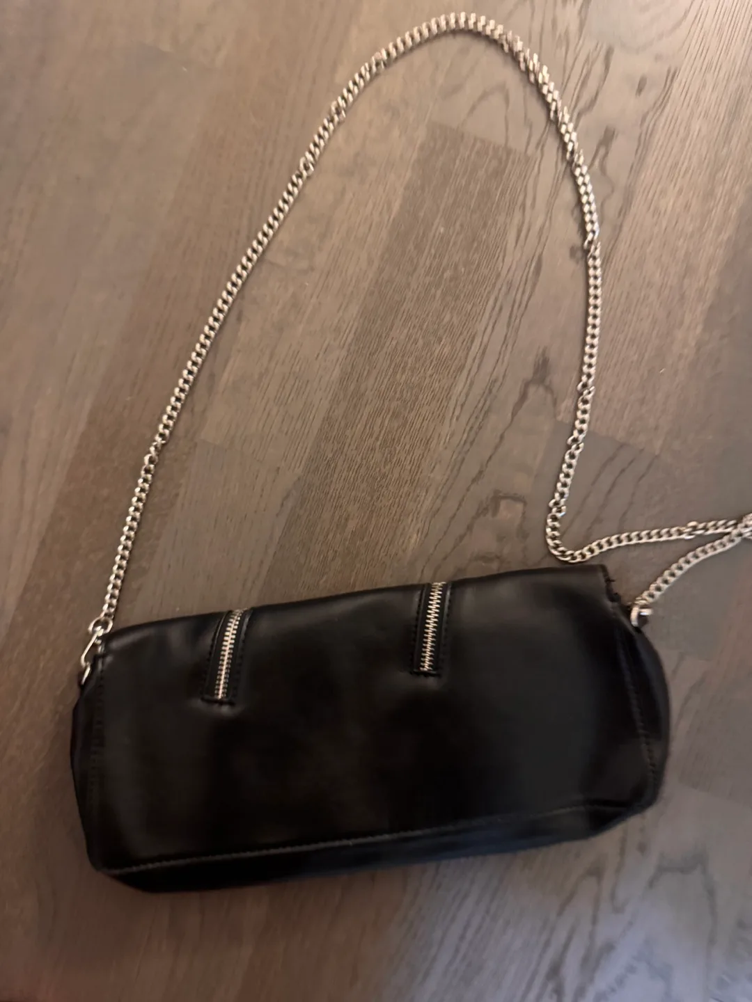 Zara Black Shoulder Bag image indicator(5)