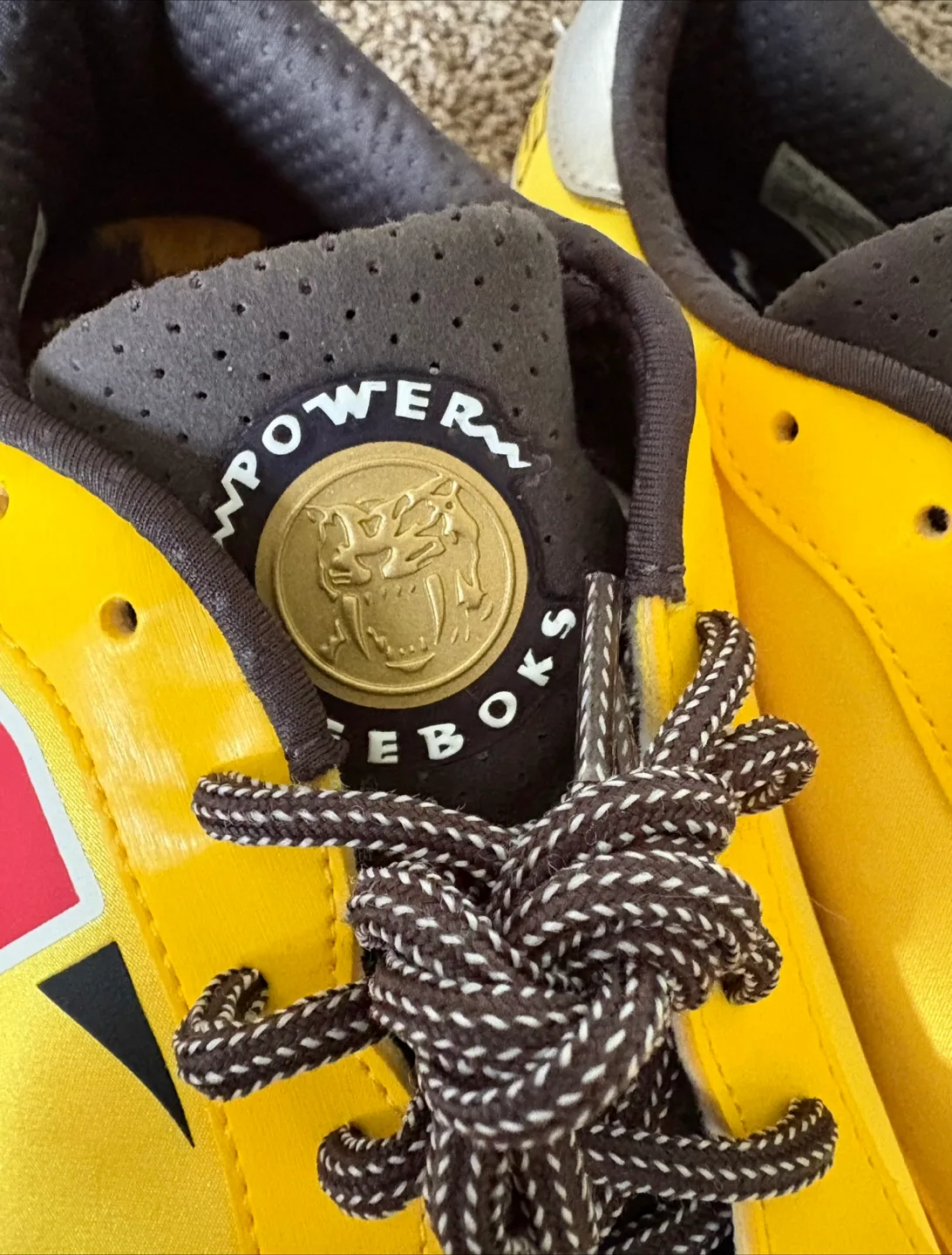 Mighty Morphin Power Rangers Reebok Club C Shoes 9.5 image indicator(3)