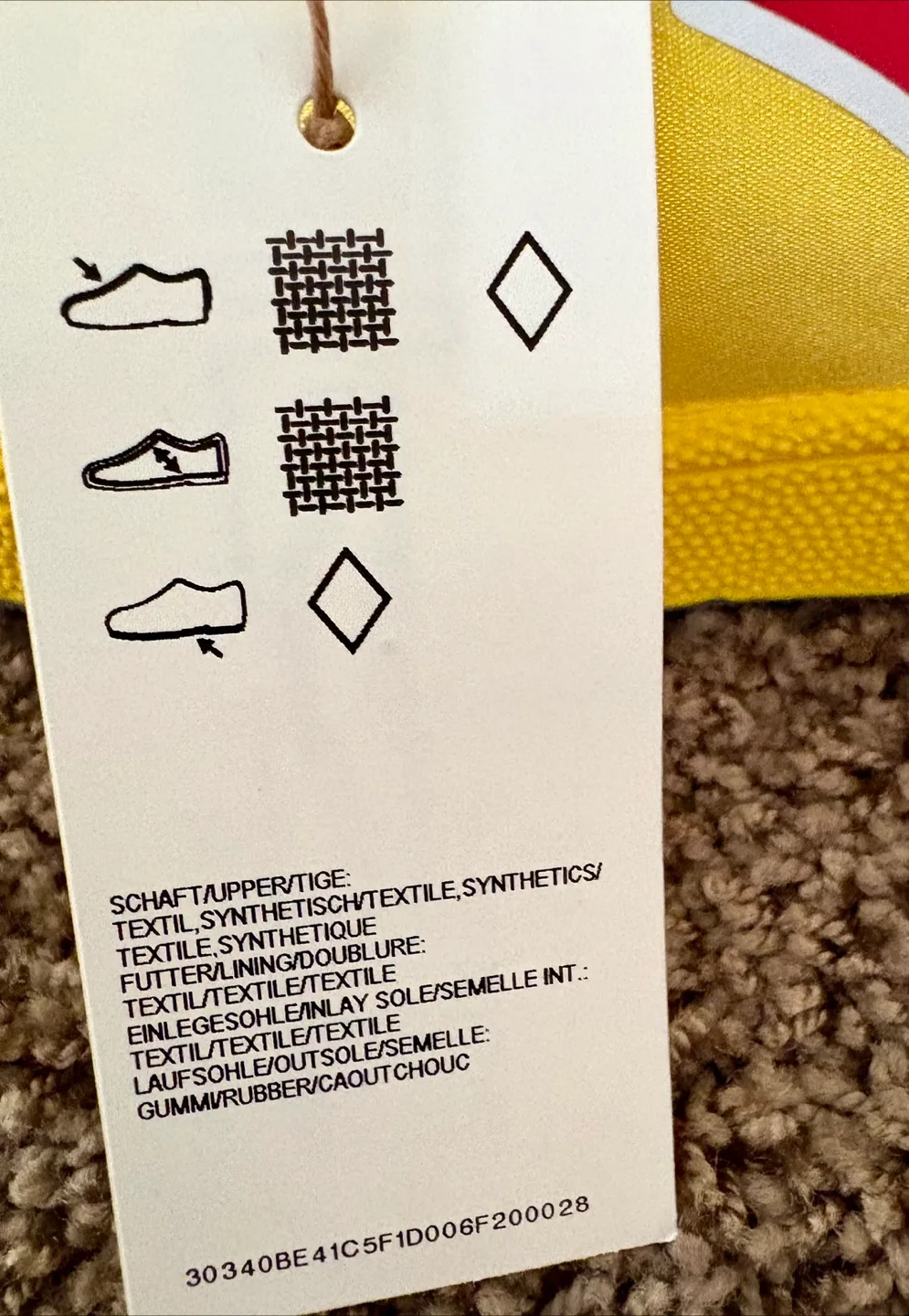 Mighty Morphin Power Rangers Reebok Club C Shoes 9.5 image indicator(6)