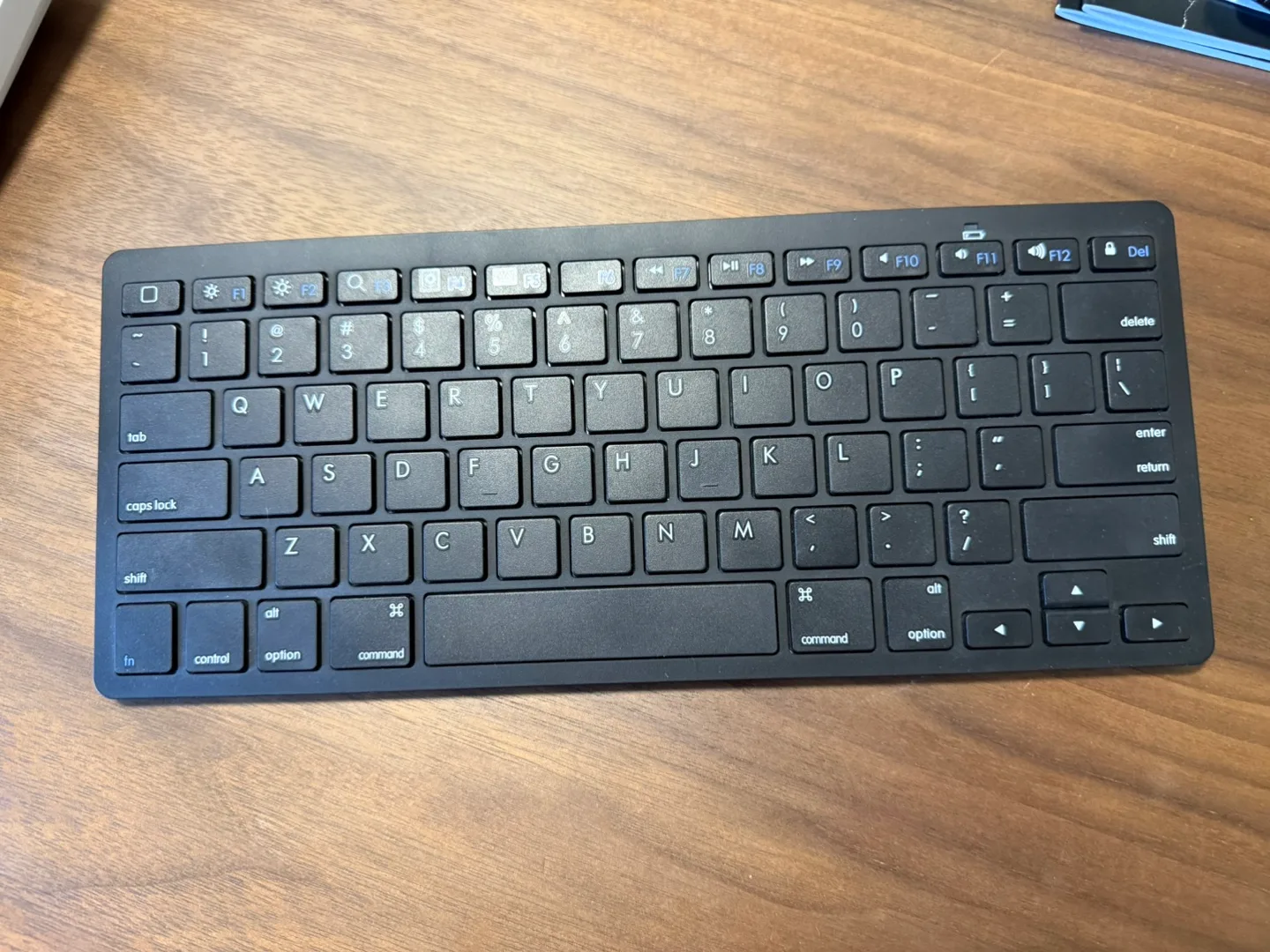 Black Bluetooth Keyboard BK3001BA thumbnail