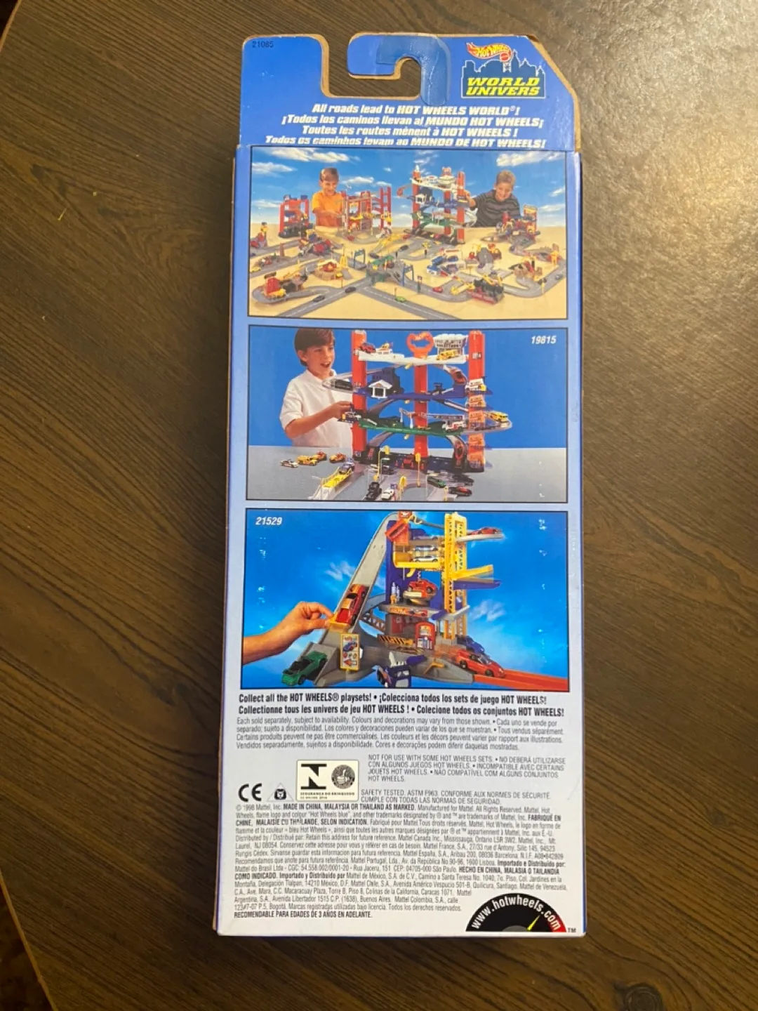 Hot Wheels Crazy Classics III 5-Vehicle Gift Pack - New image indicator(2)