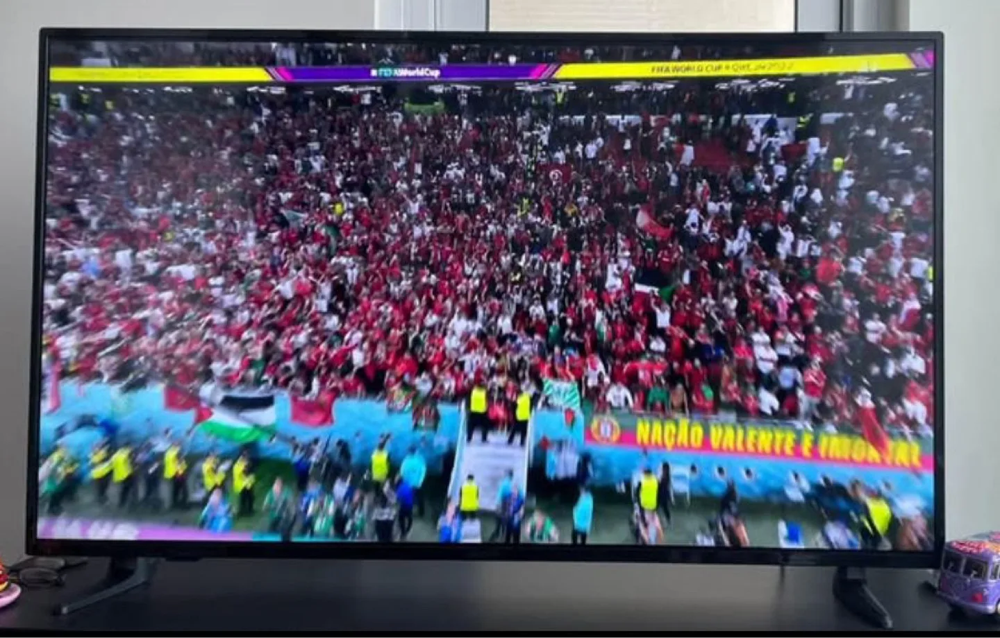 Insignia 58" 4K UHD HDR LCD Smart TV image indicator(2)