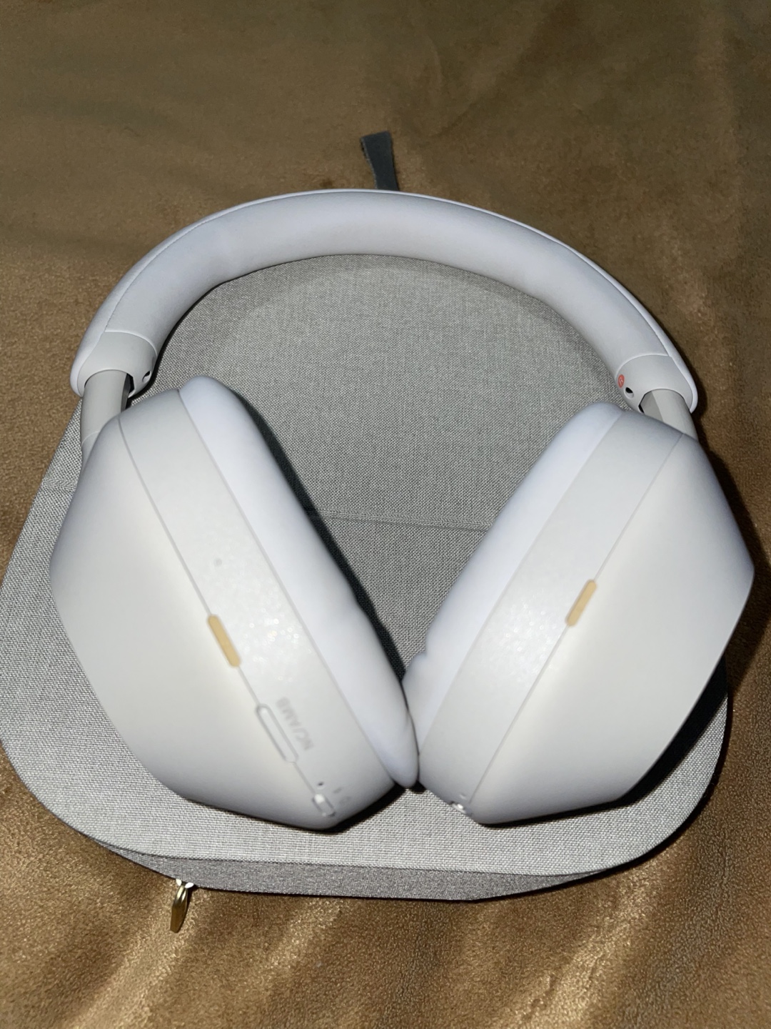 Sony WH-1000XM5 Wireless Noise Cancelling Headphones - White - photo 3