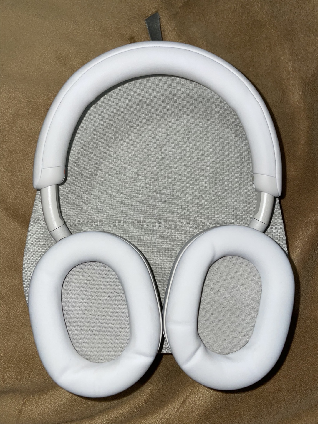 Sony WH-1000XM5 Wireless Noise Cancelling Headphones - White - photo 4