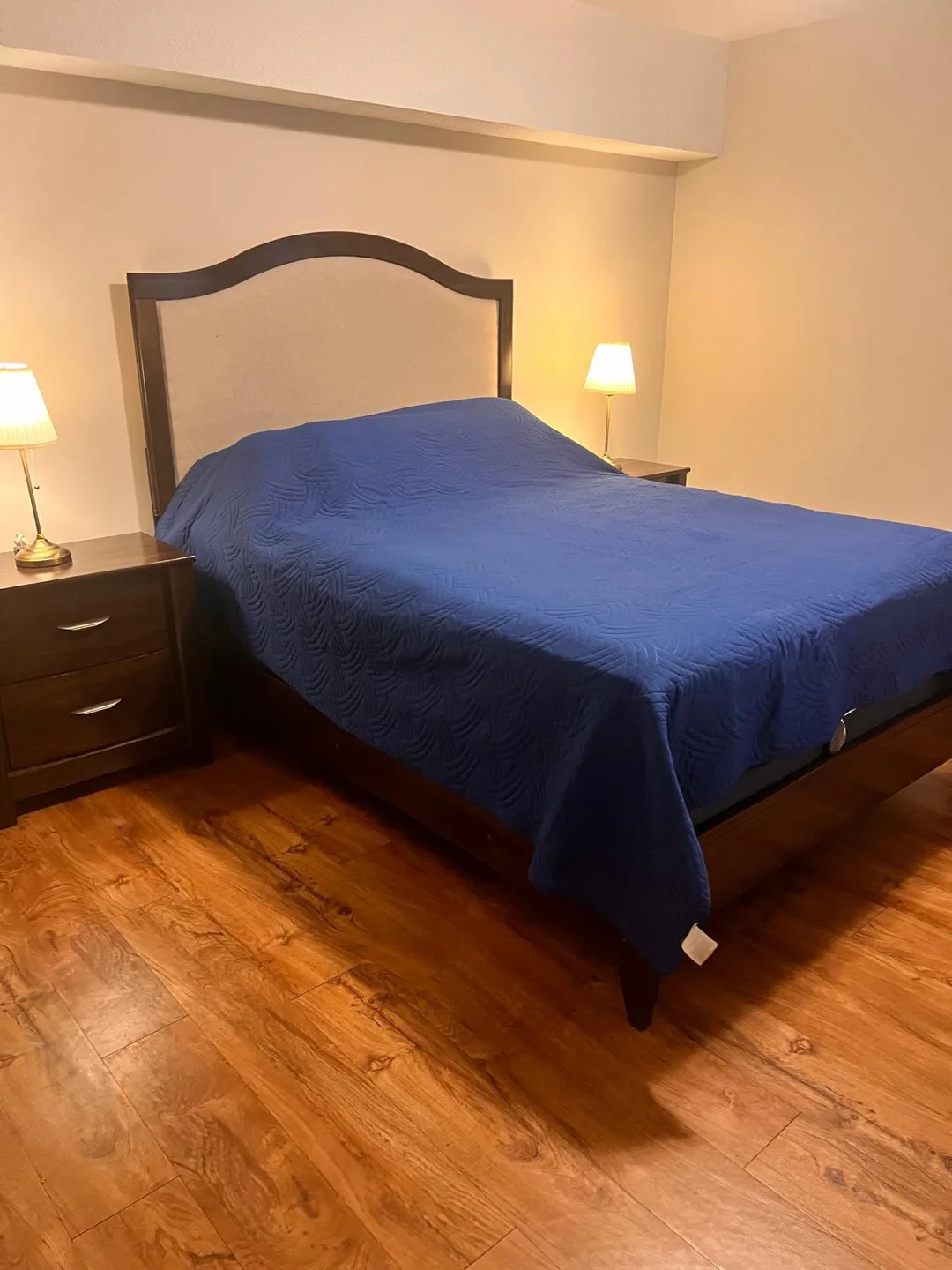 Ashley 5-piece Brown Wood bedroom for sale thumbnail