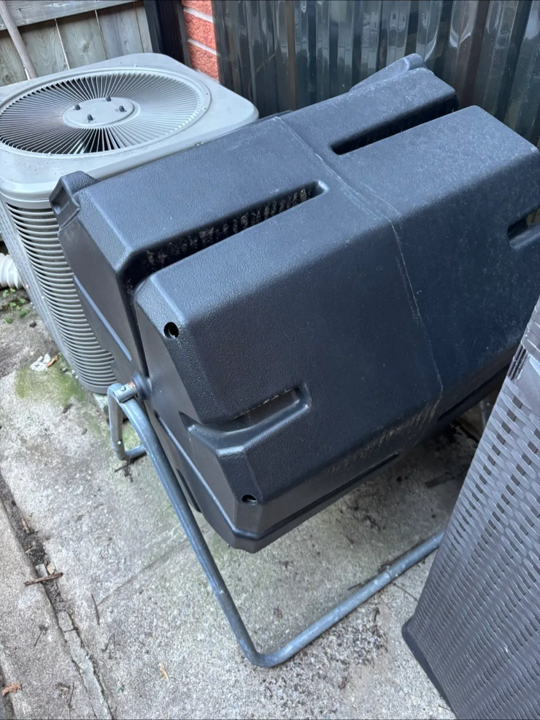 Spinning composter thumbnail