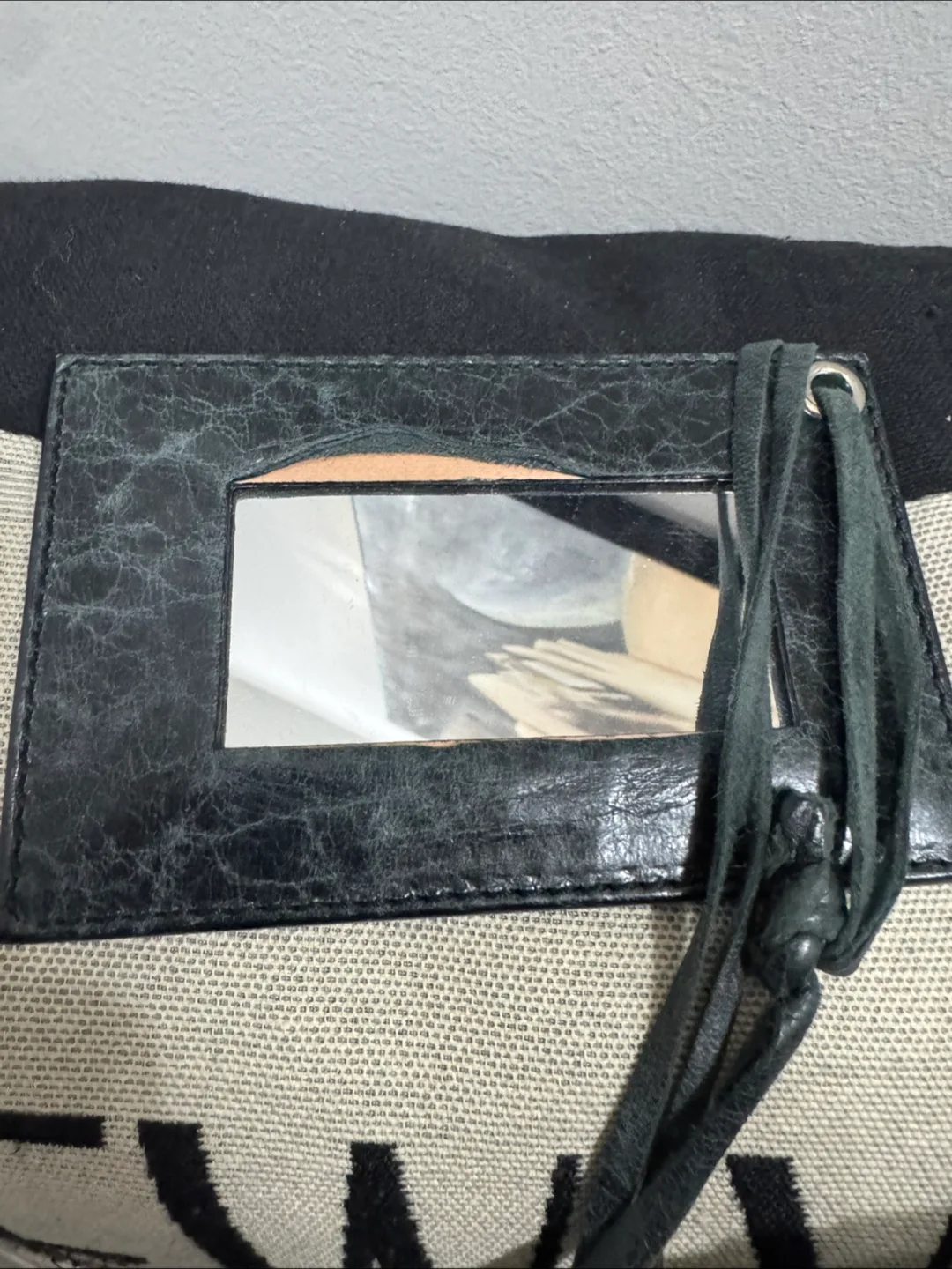 Balenciaga Leather Handbag image indicator(6)