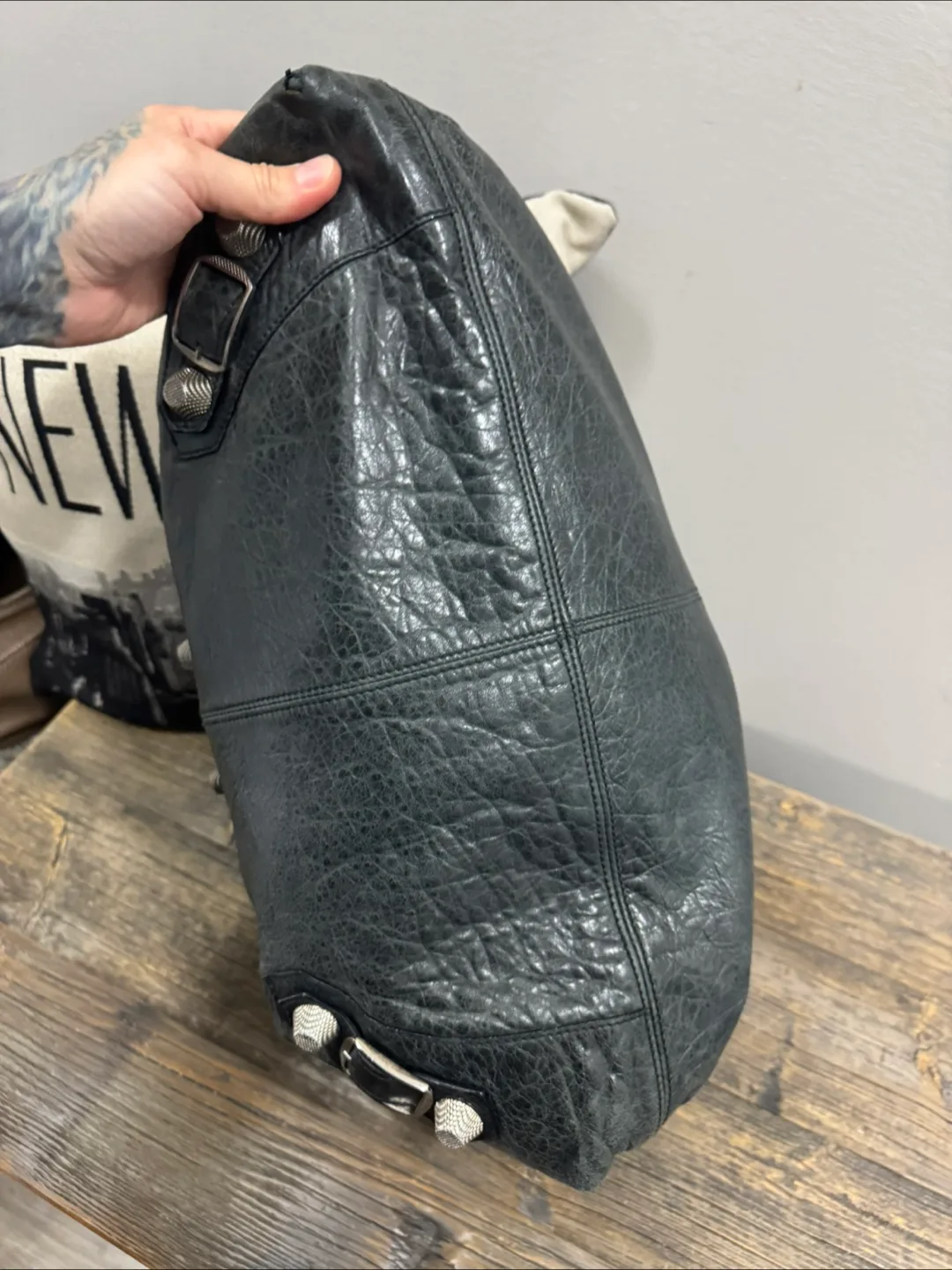 Balenciaga Leather Handbag image indicator(4)