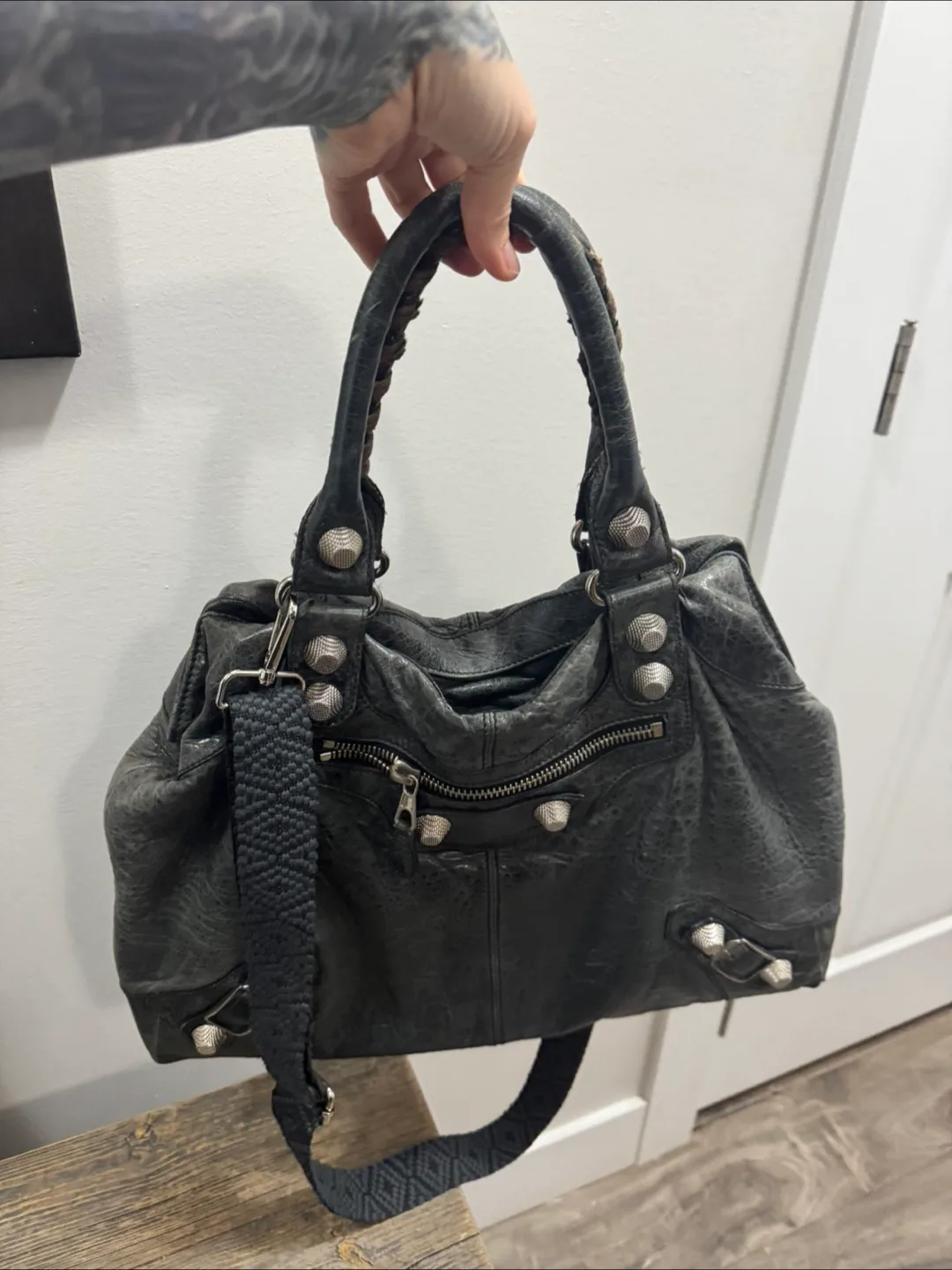 Balenciaga Leather Handbag image indicator(10)