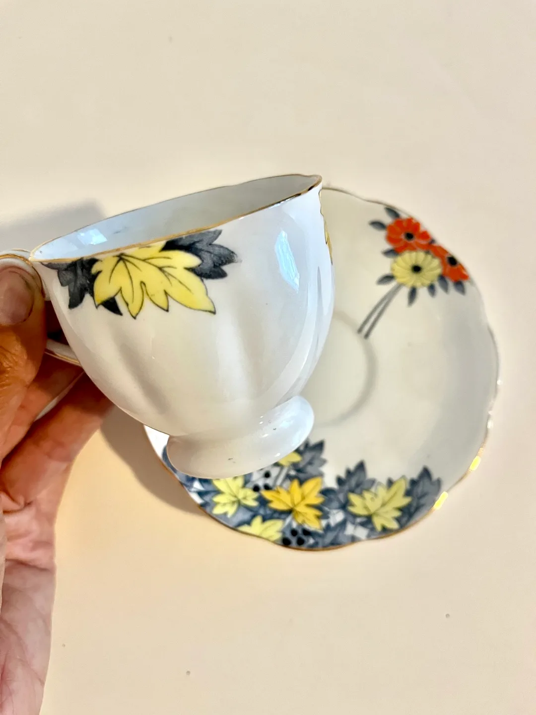 Vintage Tea Cups and Saucers image indicator(3)