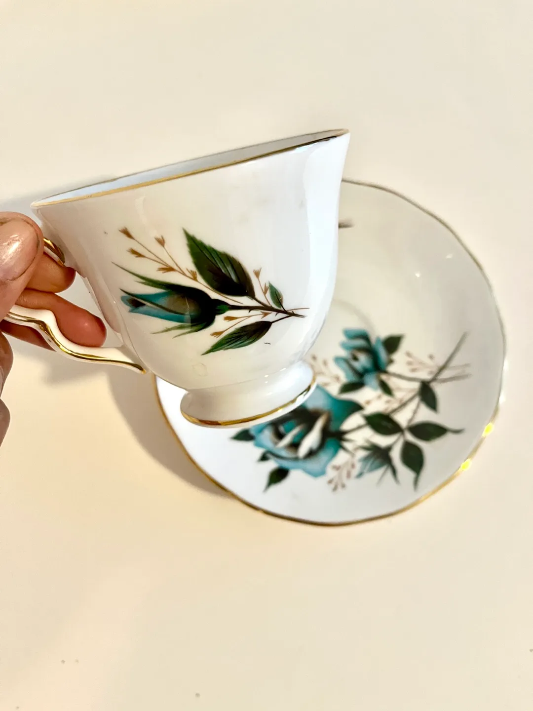 Vintage Tea Cups and Saucers image indicator(4)