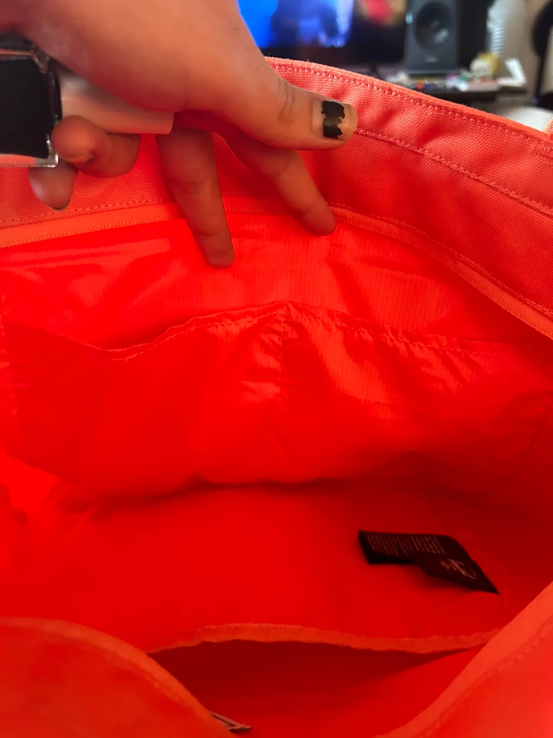 Herschel Coral Orange Tote Bag image indicator(7)